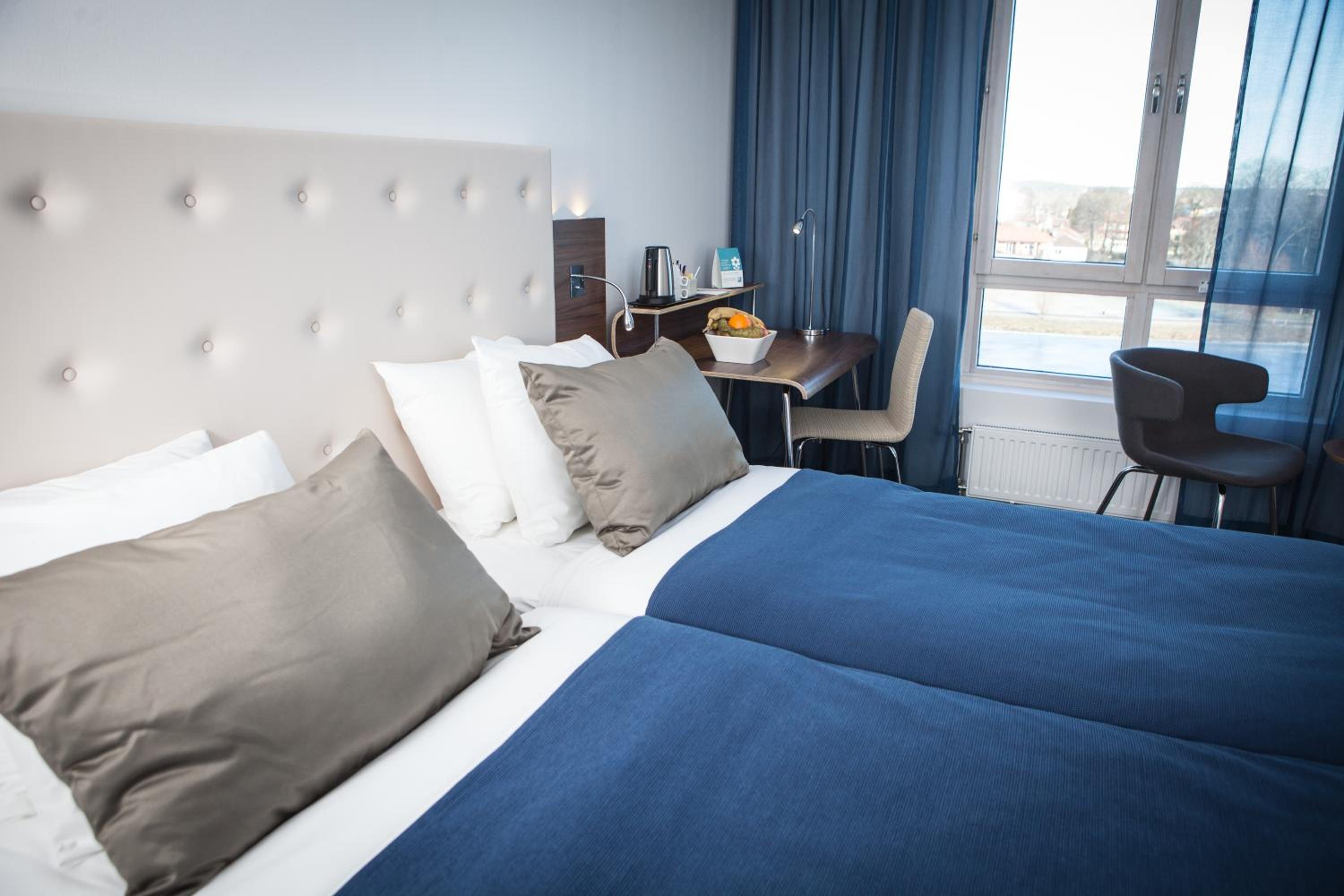 Superior Twin Room with Sea View photo 2