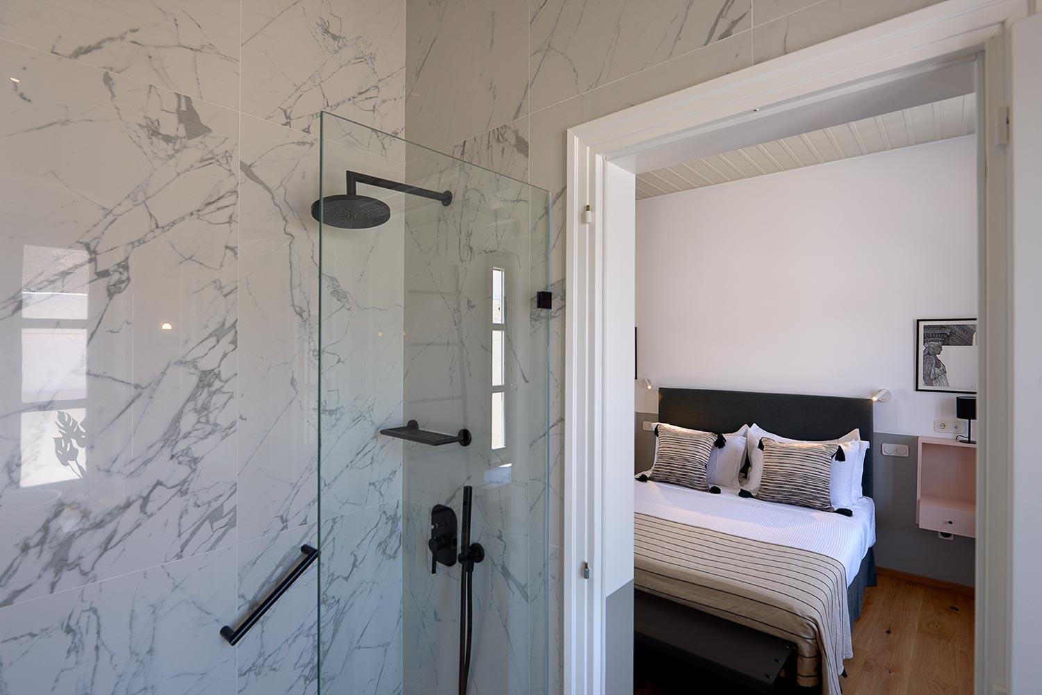 King Suite - Photo 6
