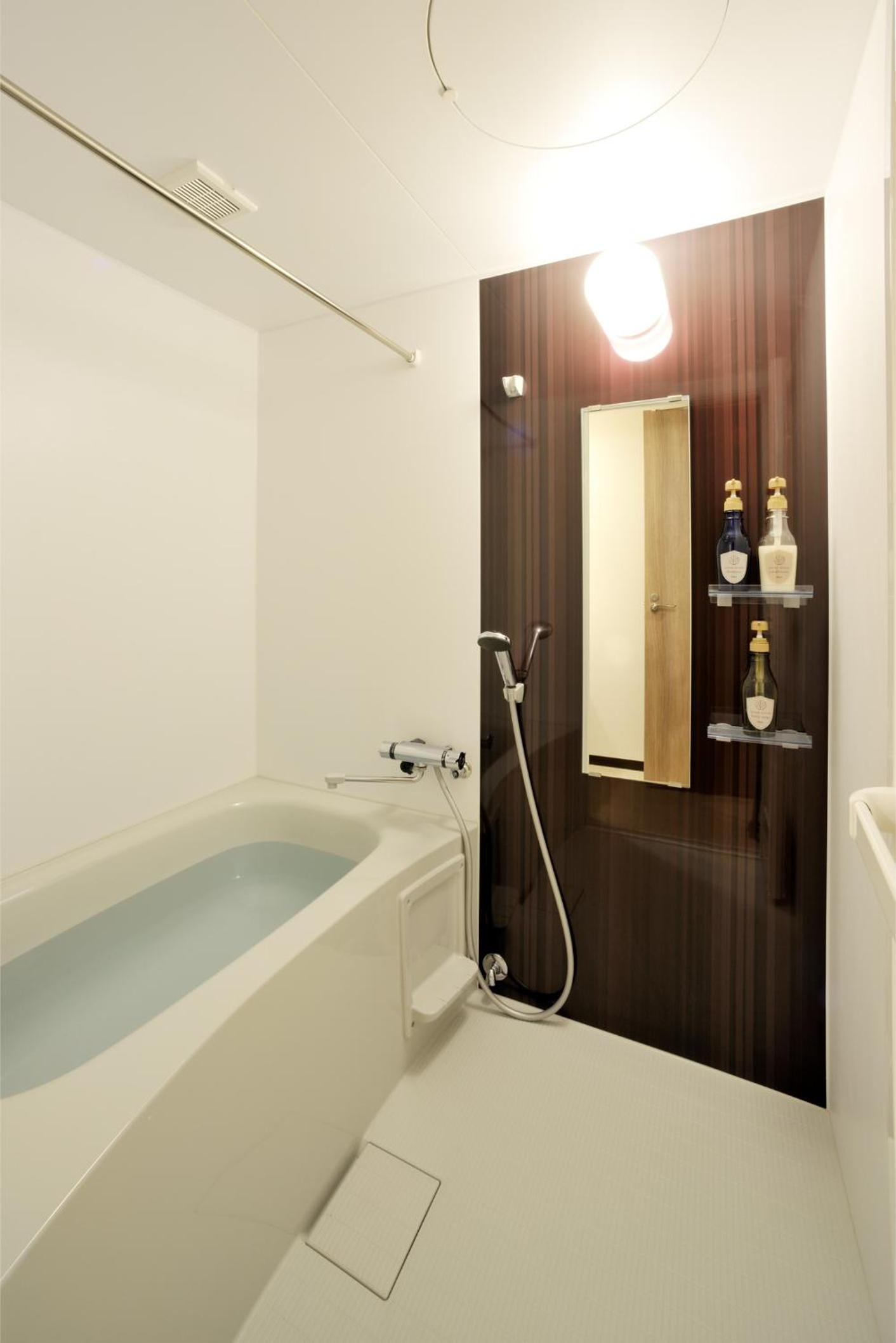 Triple Room - Lower Floor - Non-Smoking photo 3