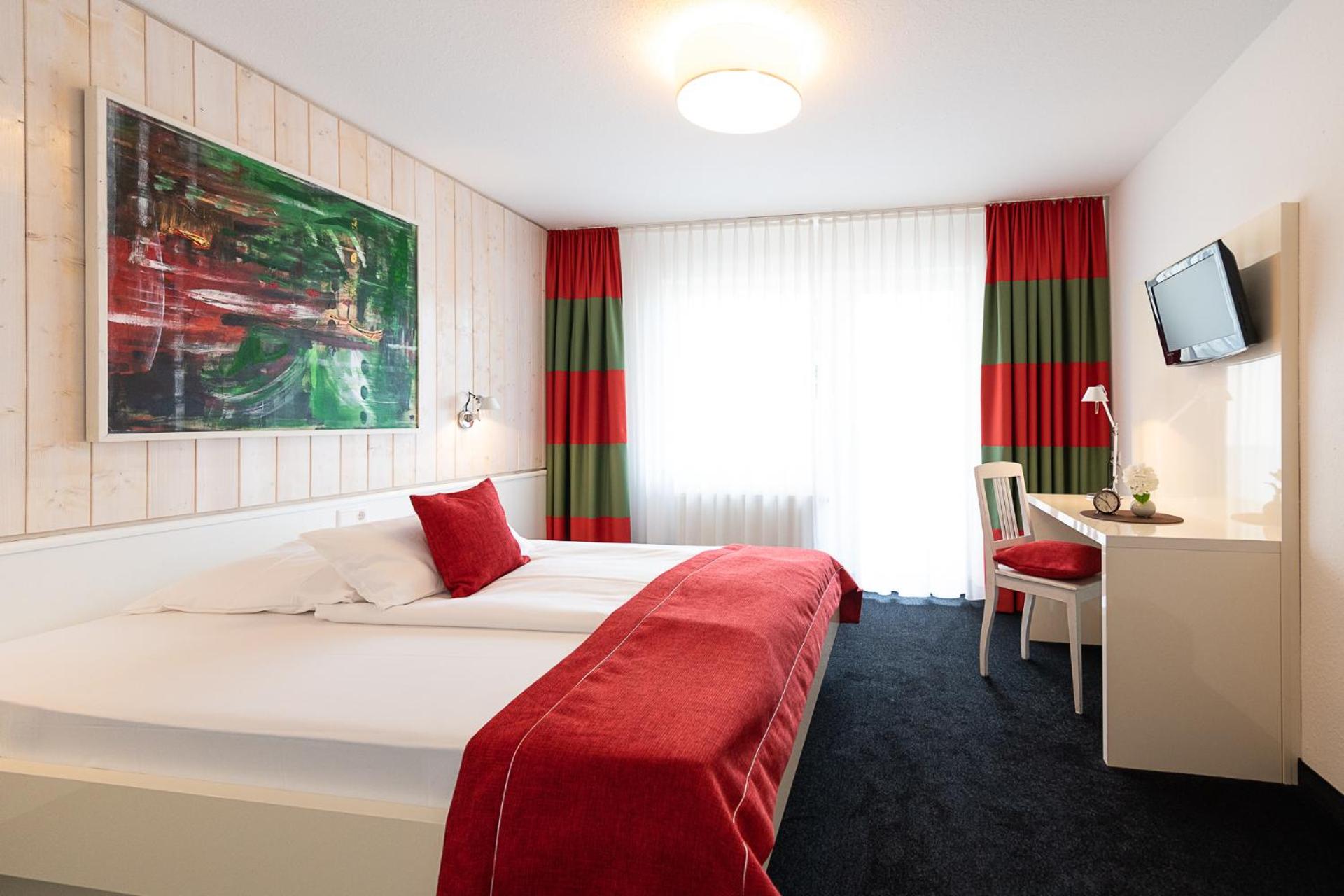 Superior King Room - Photo 2