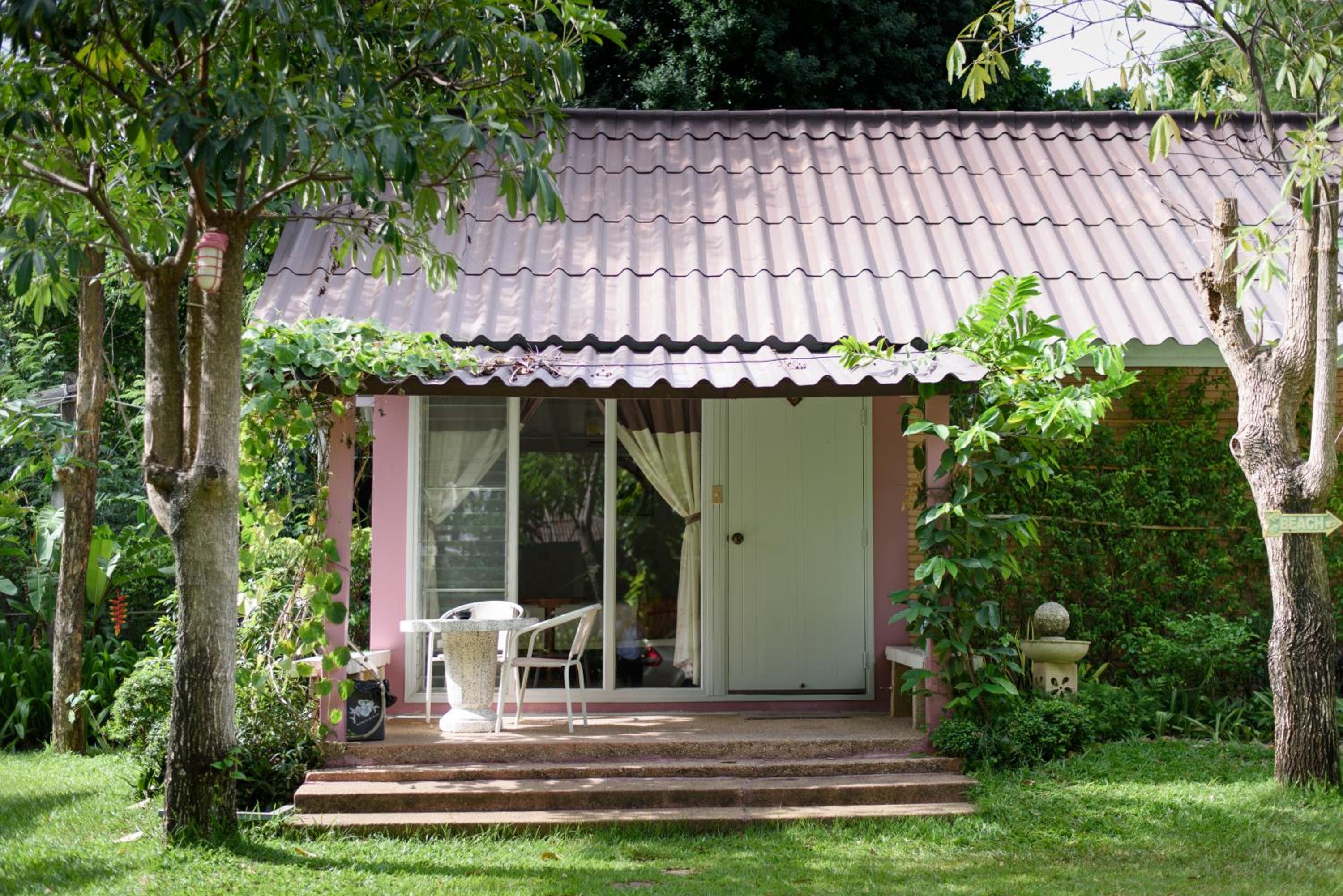 Two-Bedroom House - Photo 8