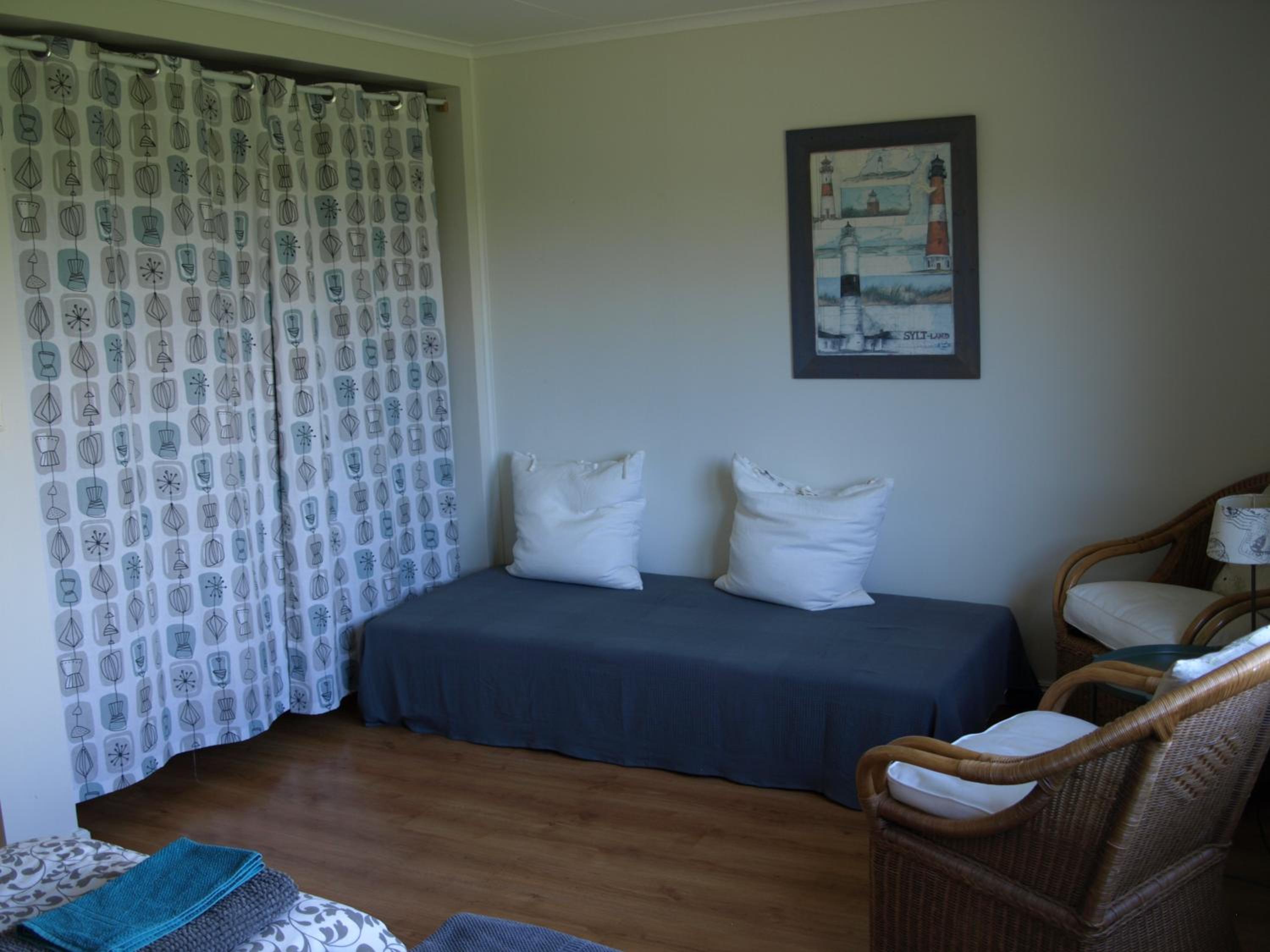 Apartment with Lake View - Photo 5