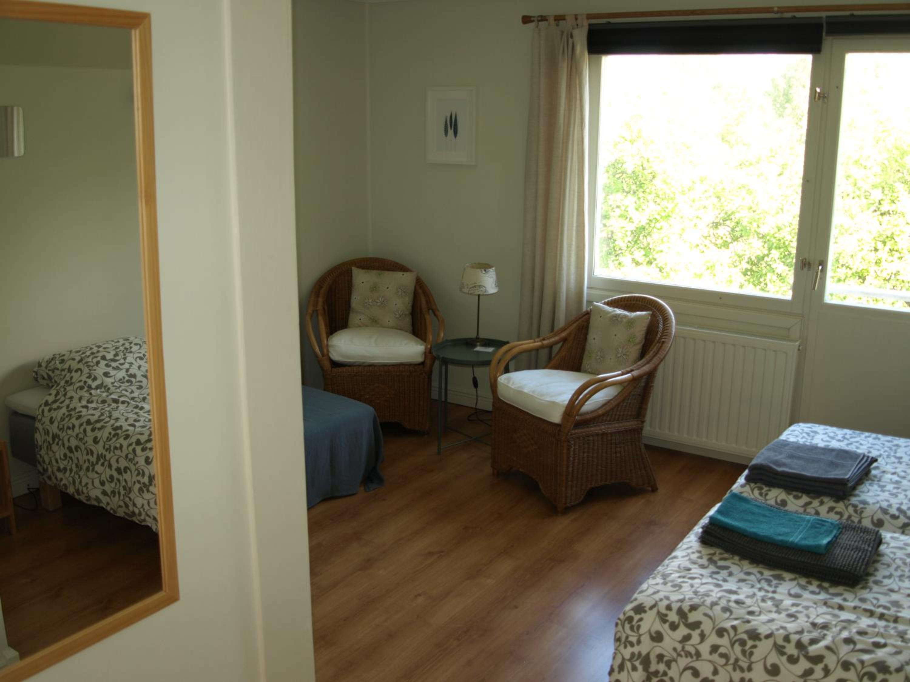 Apartment with Lake View - Photo 13