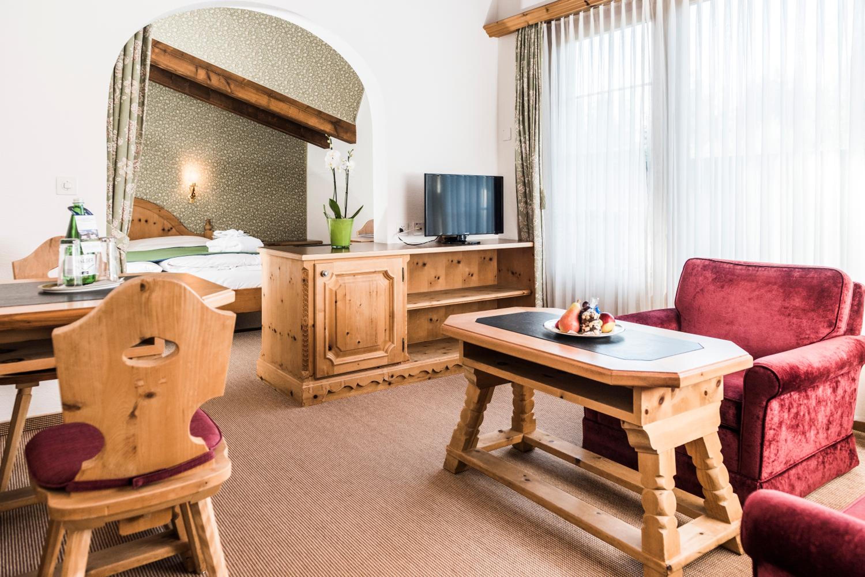 Junior Suite with Balcony photo 1