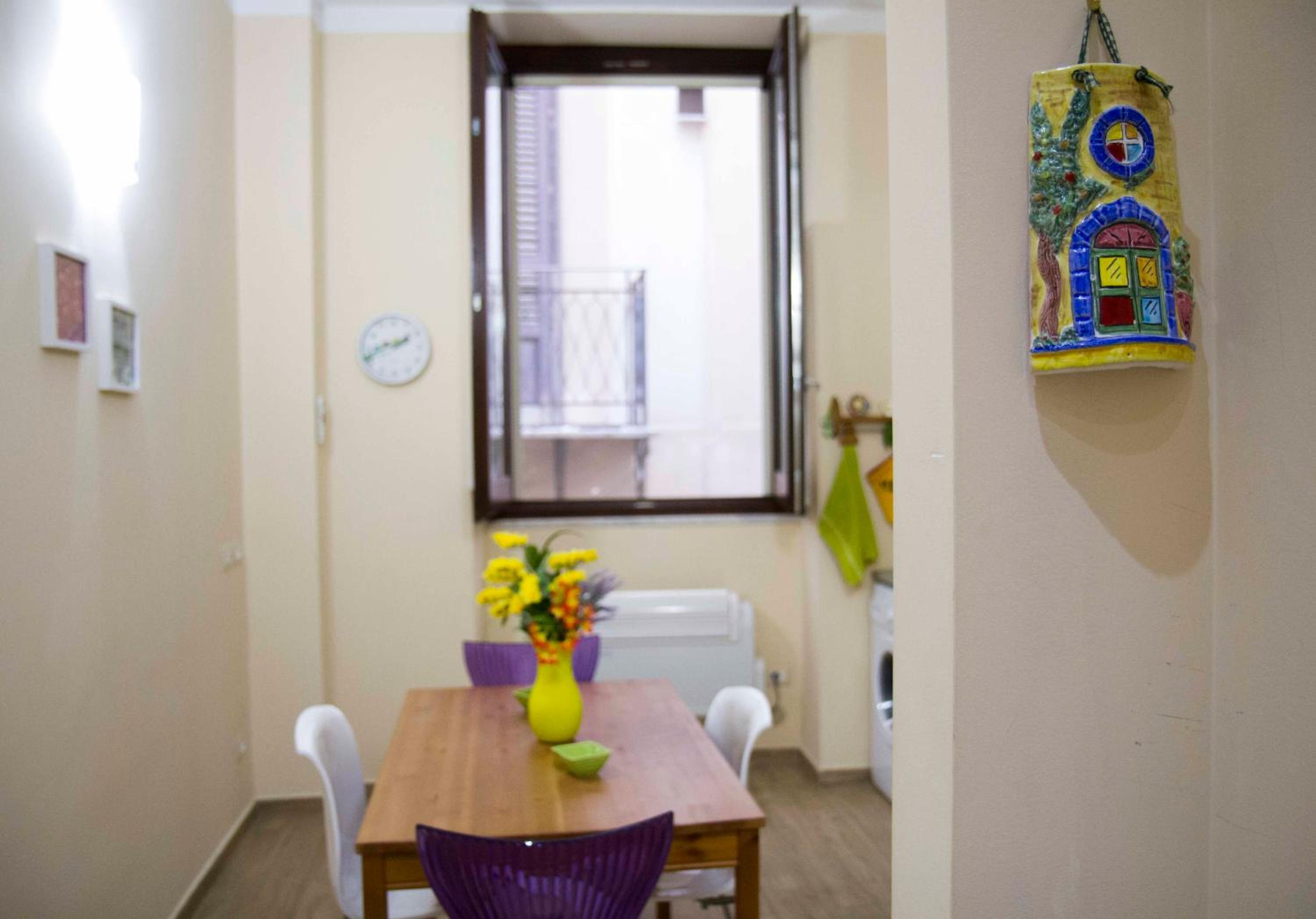 One-Bedroom Apartment - Photo 32