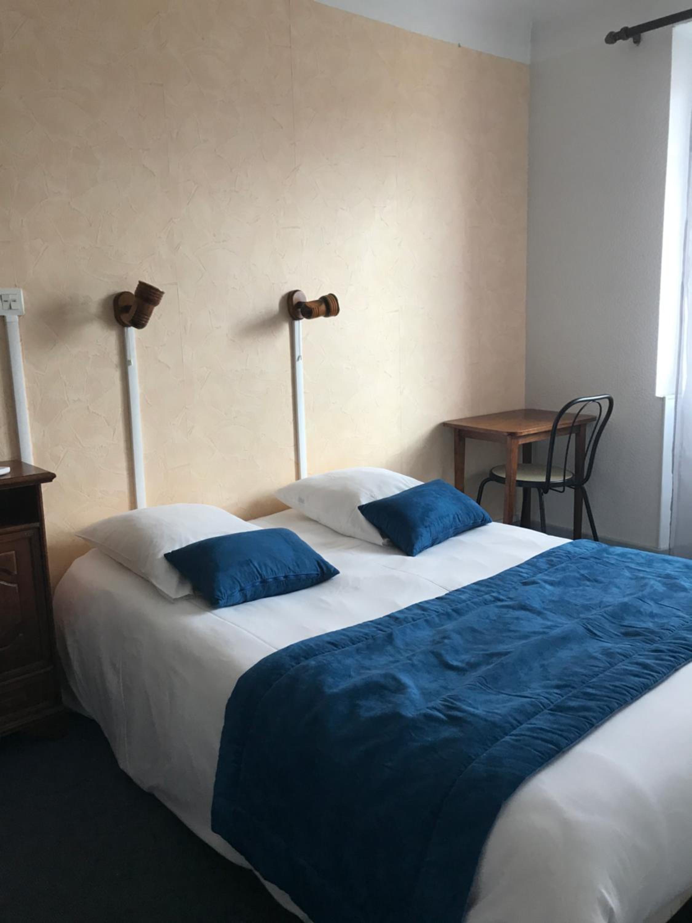 Double Room with Bath photo 1