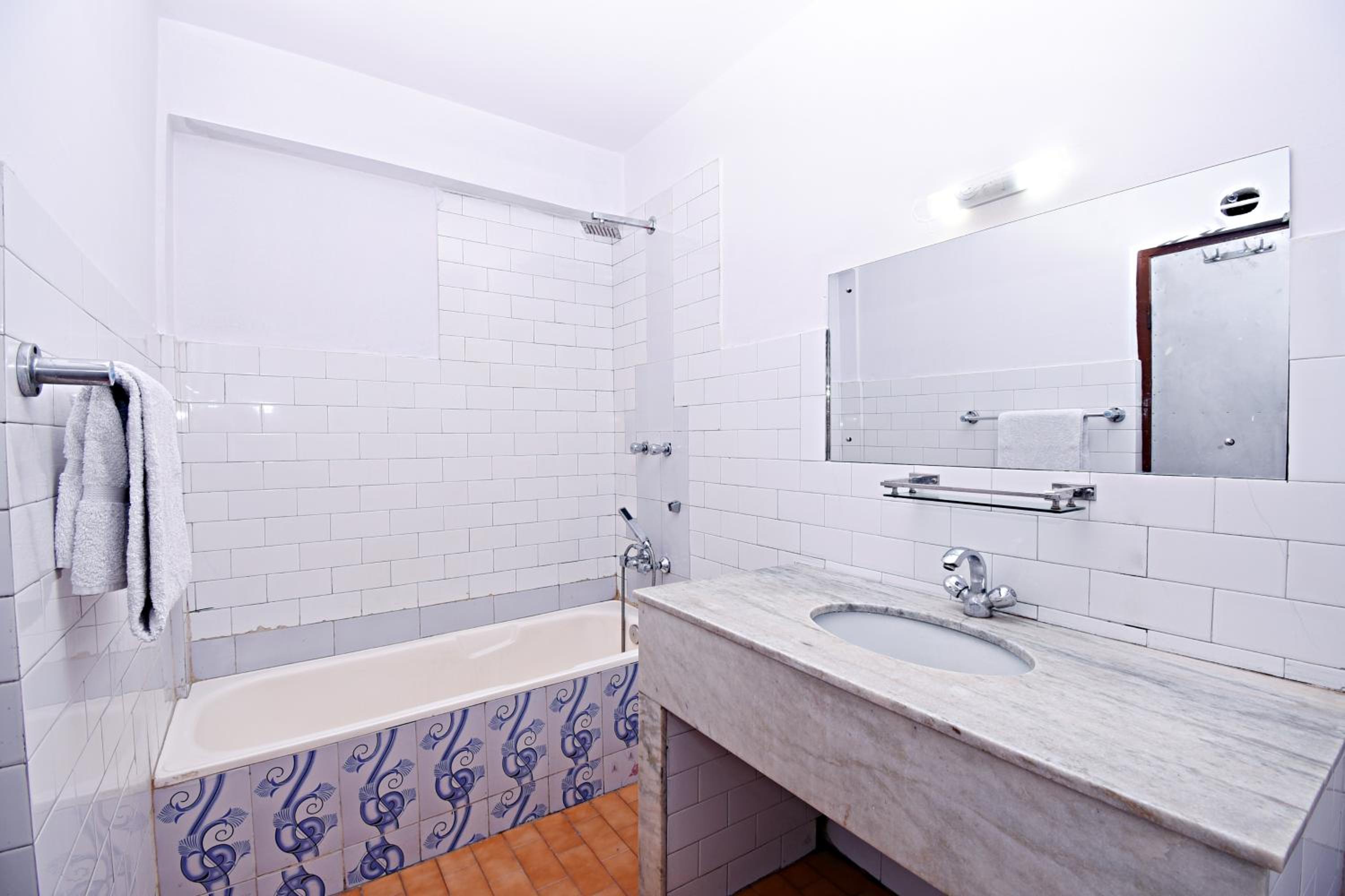Deluxe Triple Room - Photo 7
