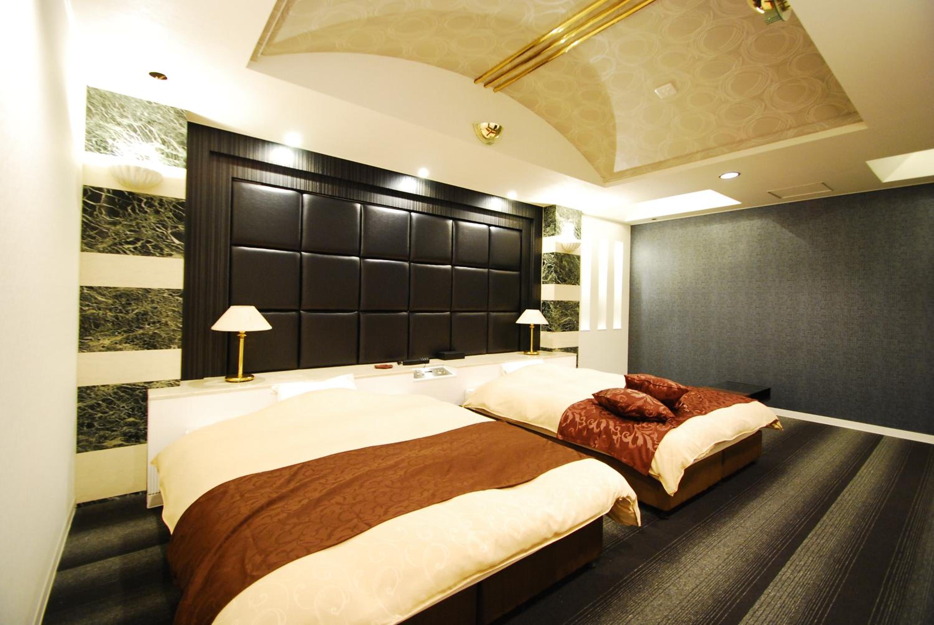 One-Bedroom Suite photo 1
