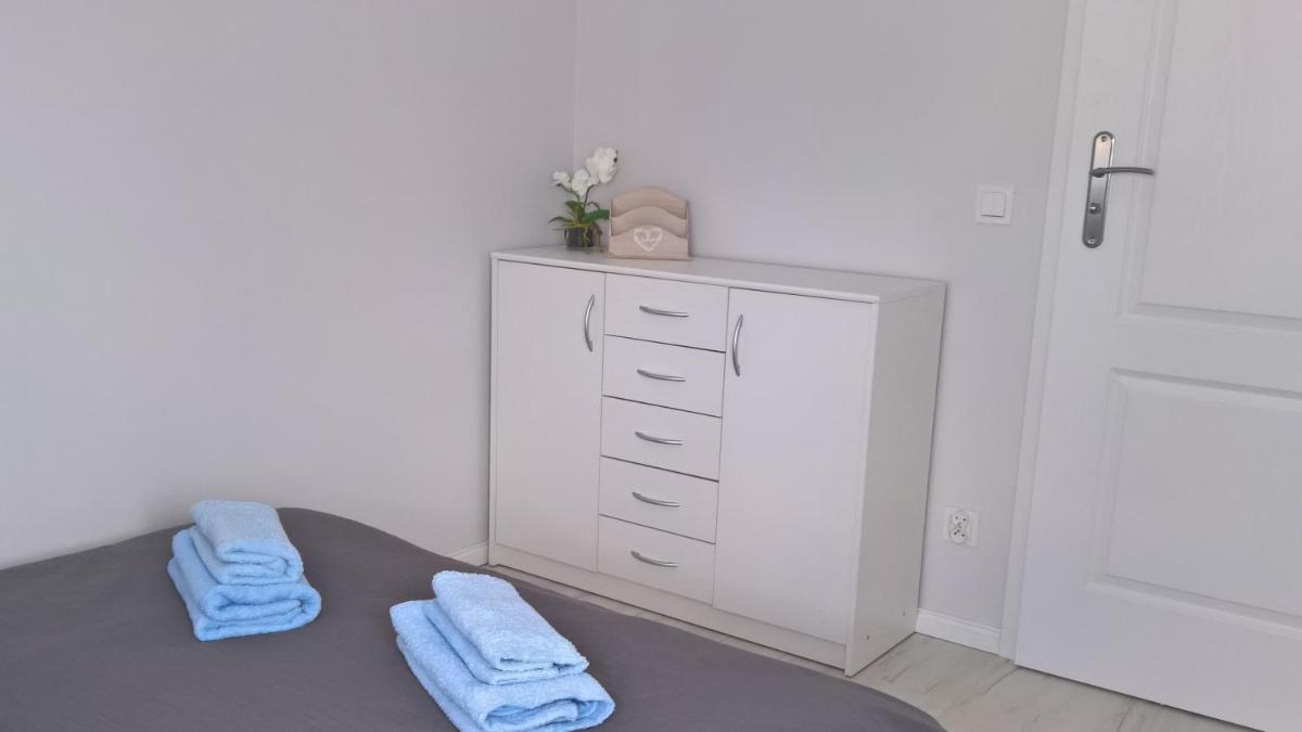 Apartment with Terrace photo 3
