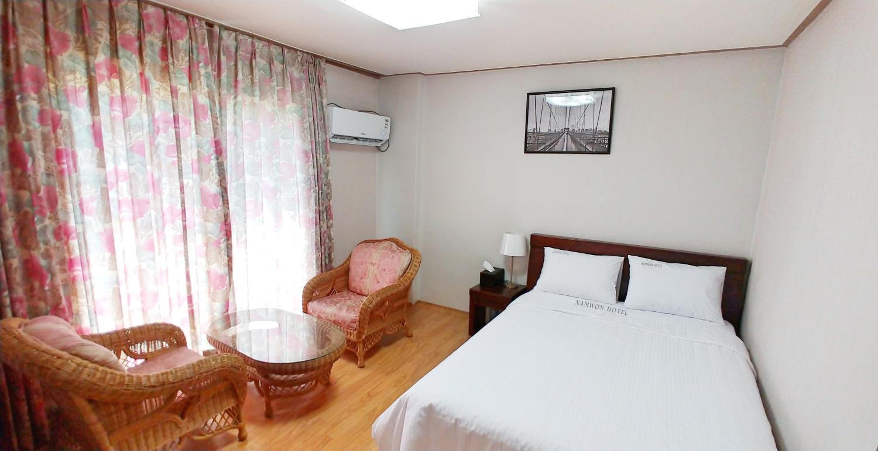 Double Room - Photo 5