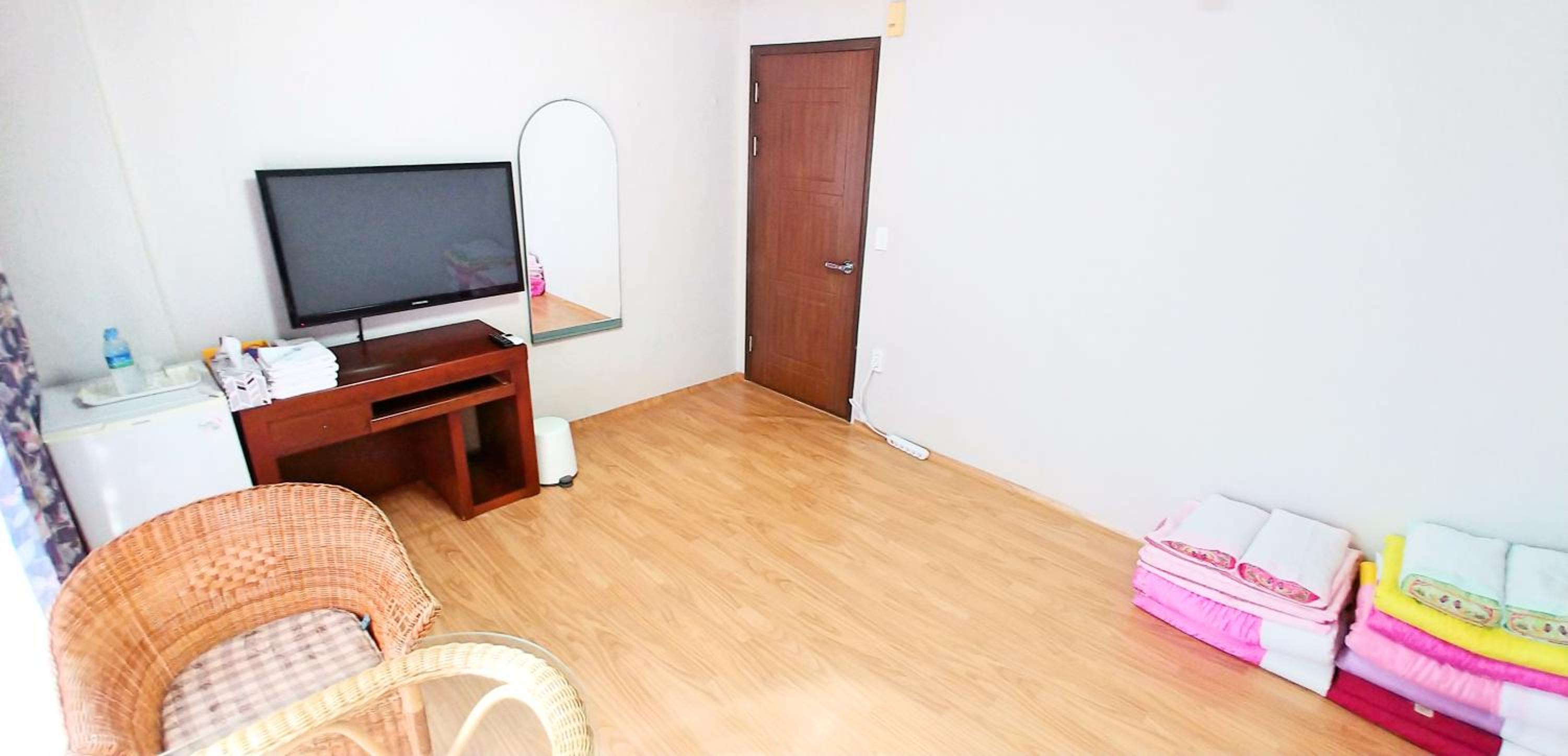 Family Room - Photo 1