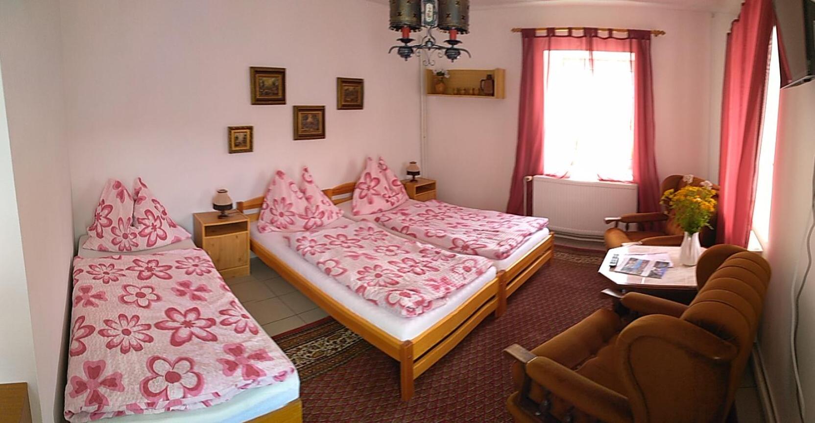Triple Room photo 3