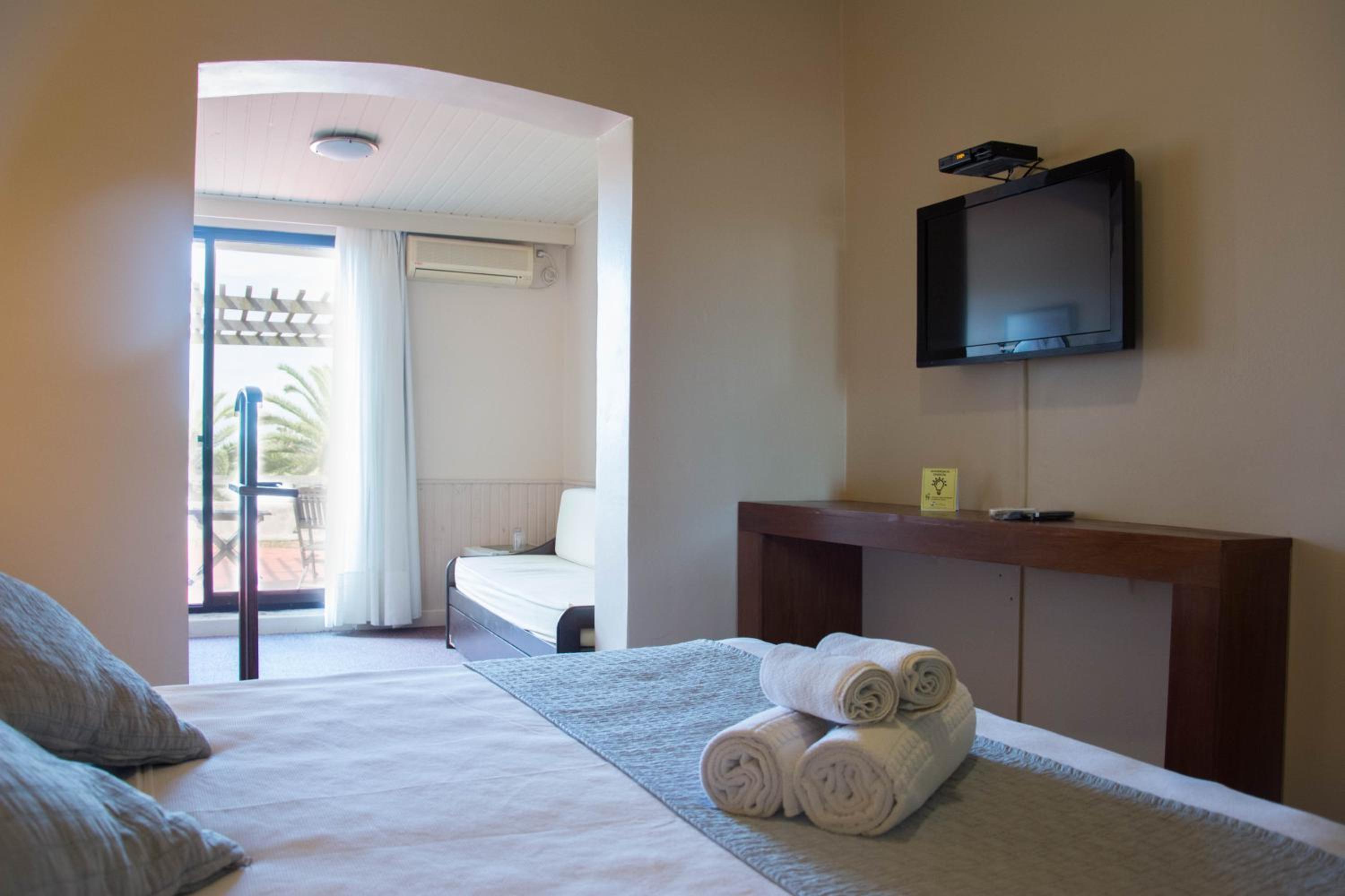Superior Triple Room with Sea View photo 2