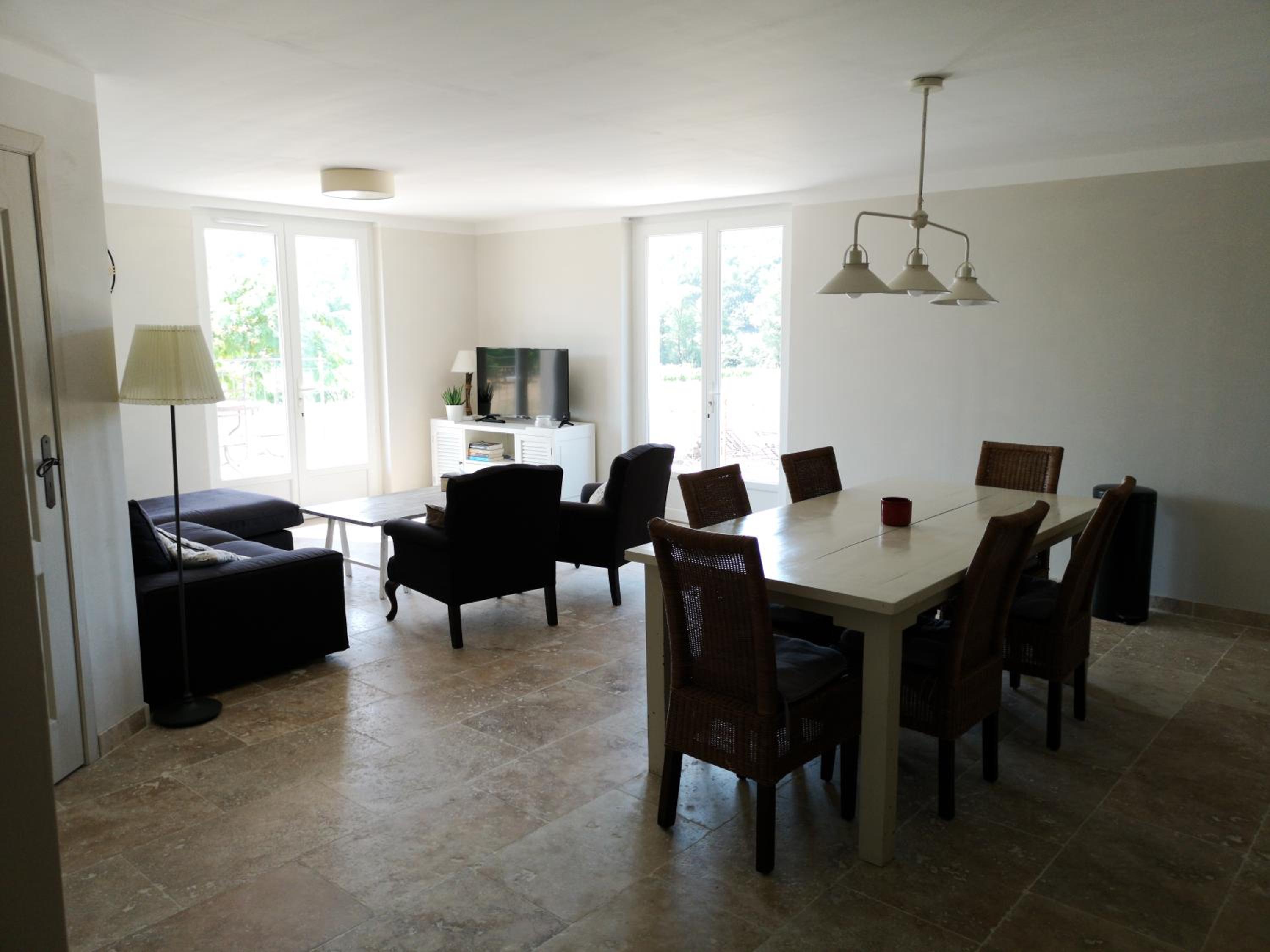 Three-Bedroom House photo 2