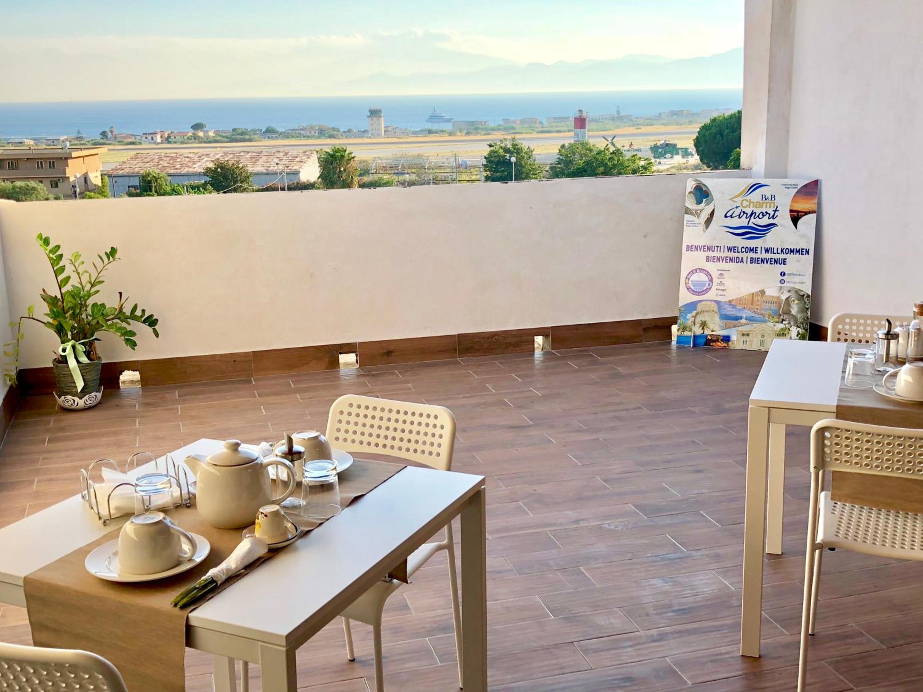 Superior Triple Room with Sea View photo 3