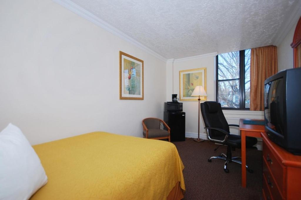 Double Room - Non-Smoking  photo 1