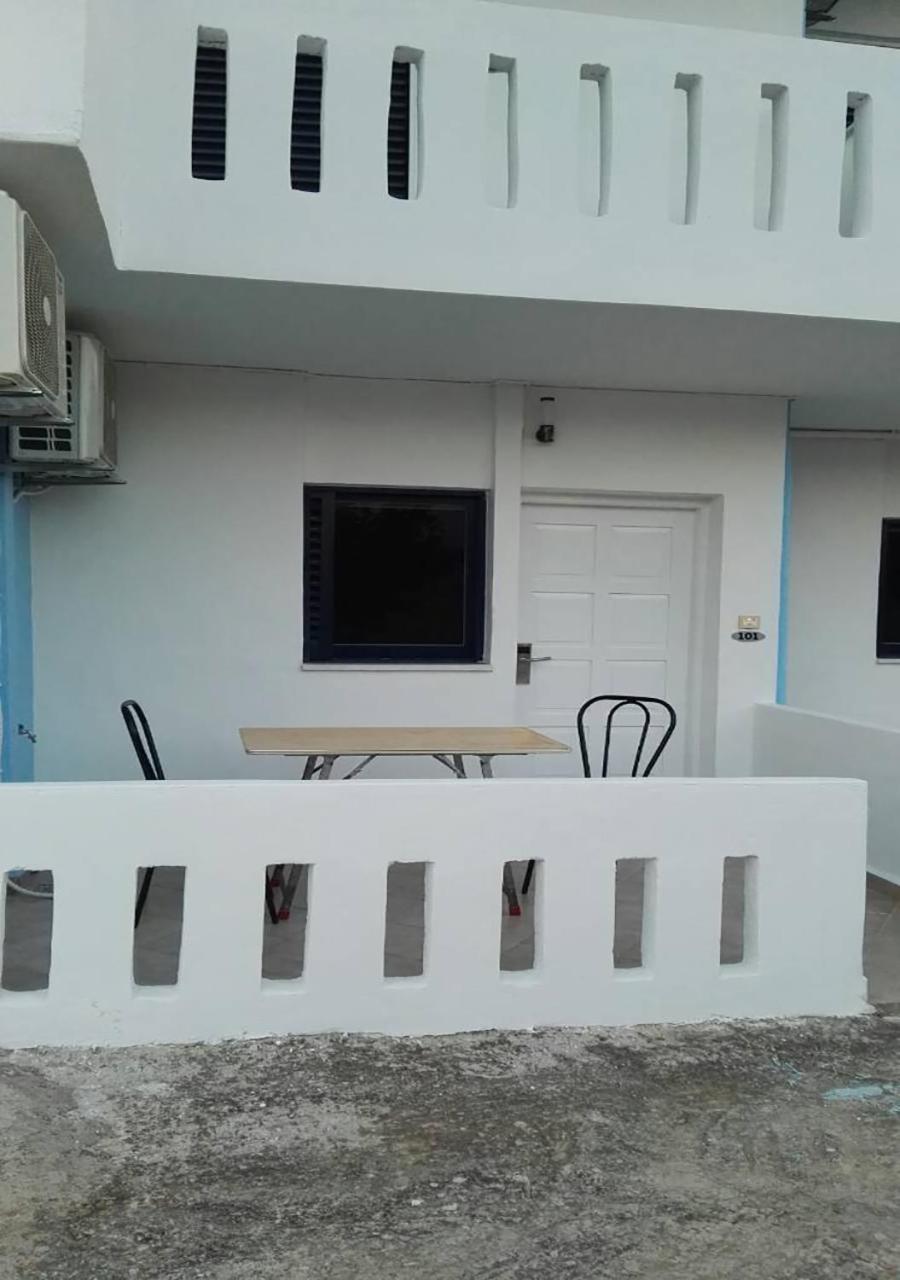 Apartment with Terrace photo 2