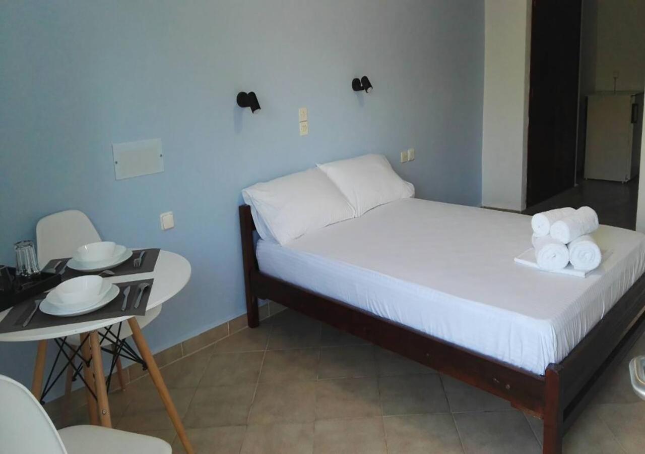 Apartment with Terrace photo 3