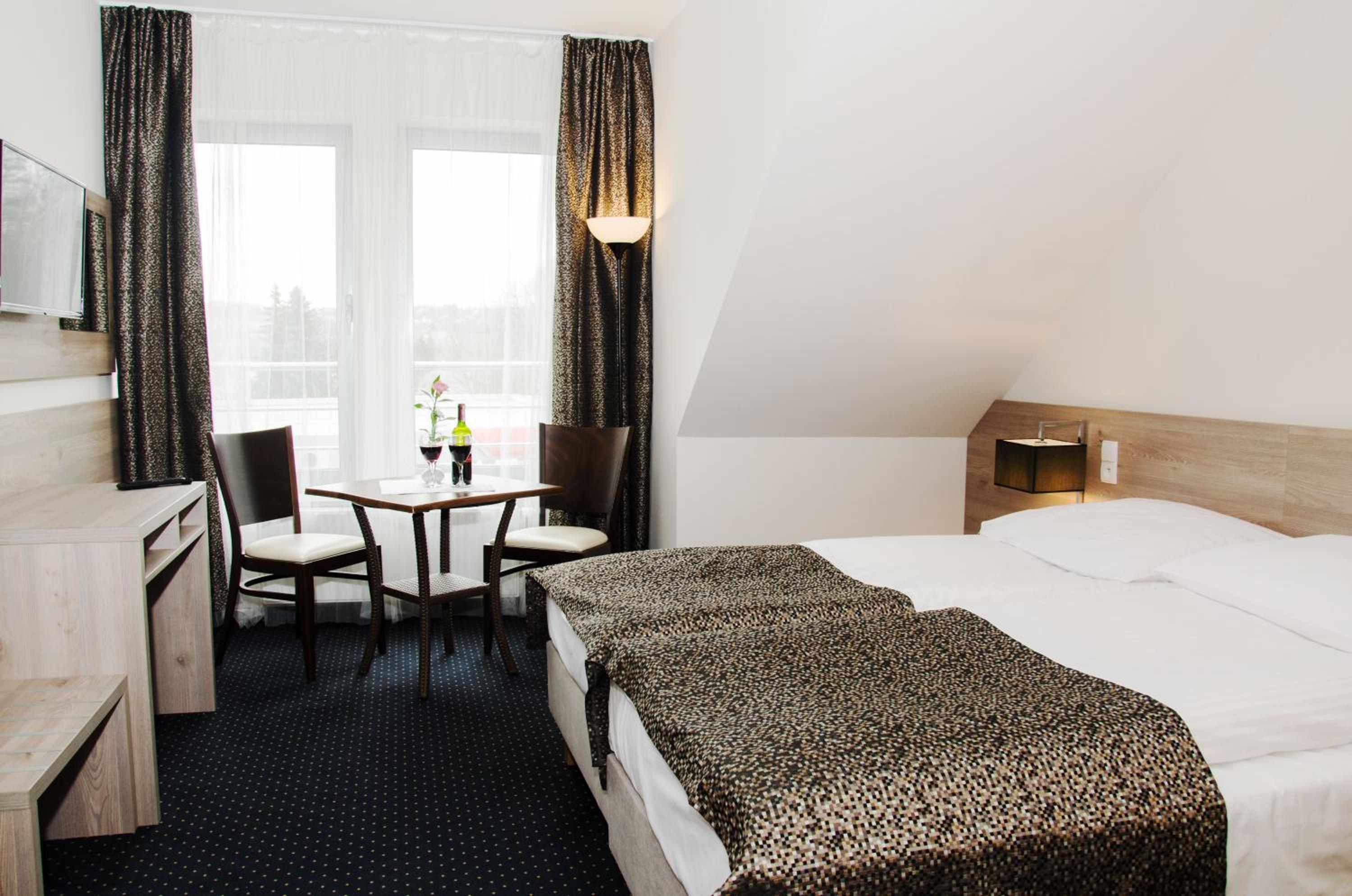 Standard Double Room - Photo 2