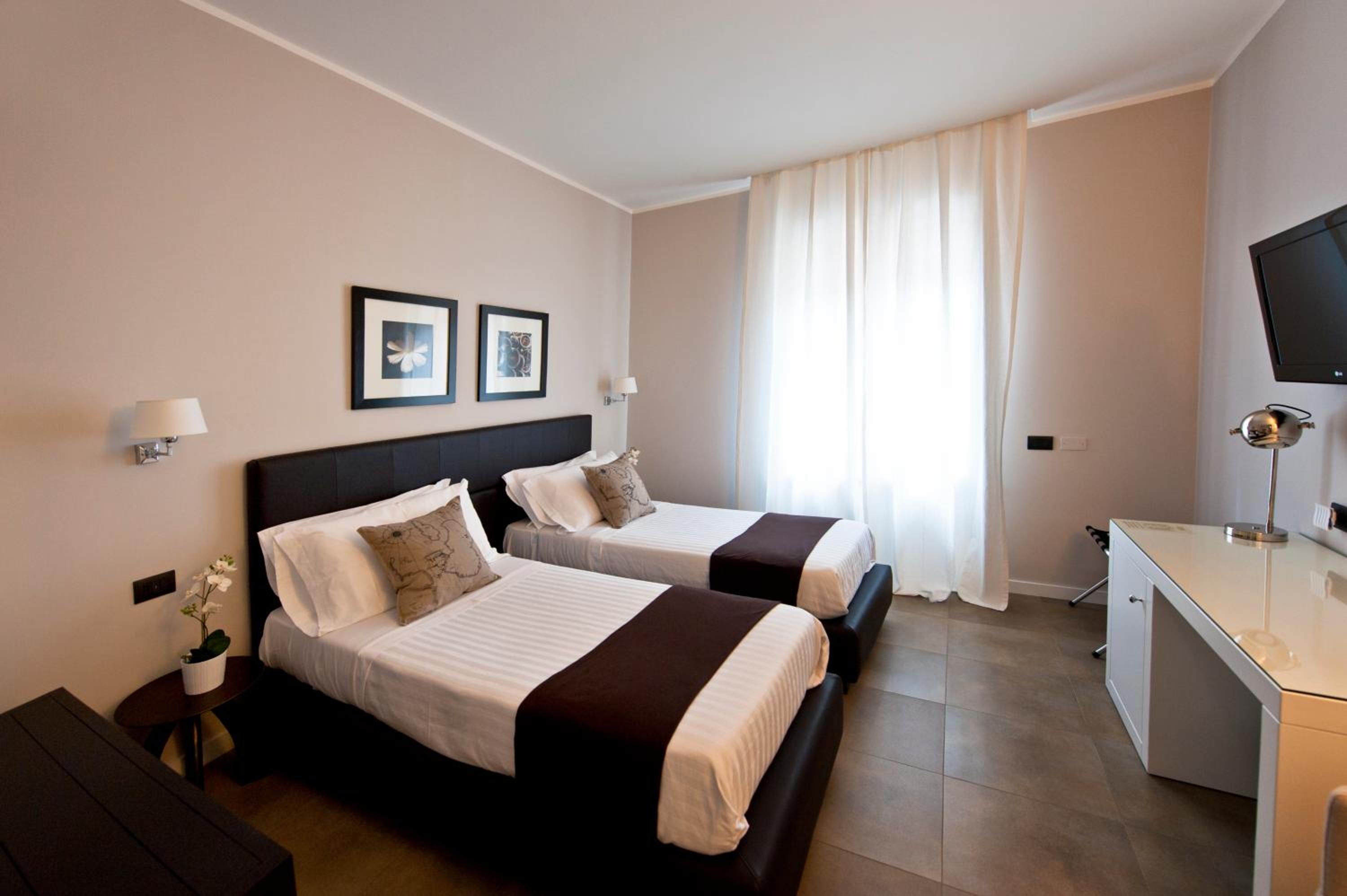 Standard Twin Room photo 3