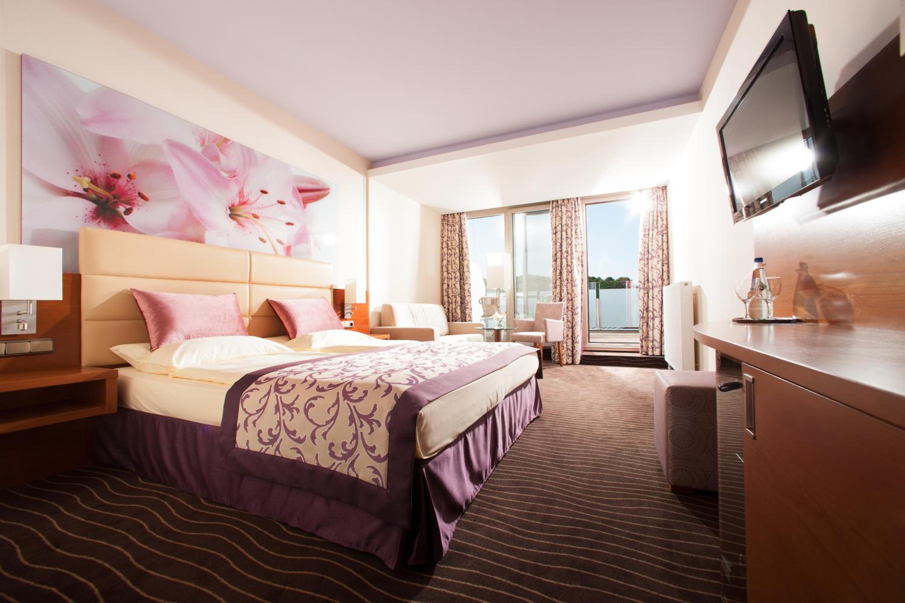 Comfort Double Room with Balcony and Thermal Bath Access - Photo 1