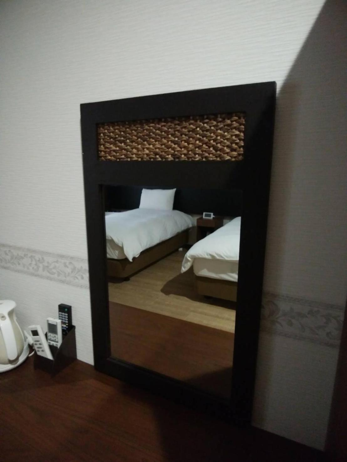 Standard Twin Room with Nonsmoking - Photo 13