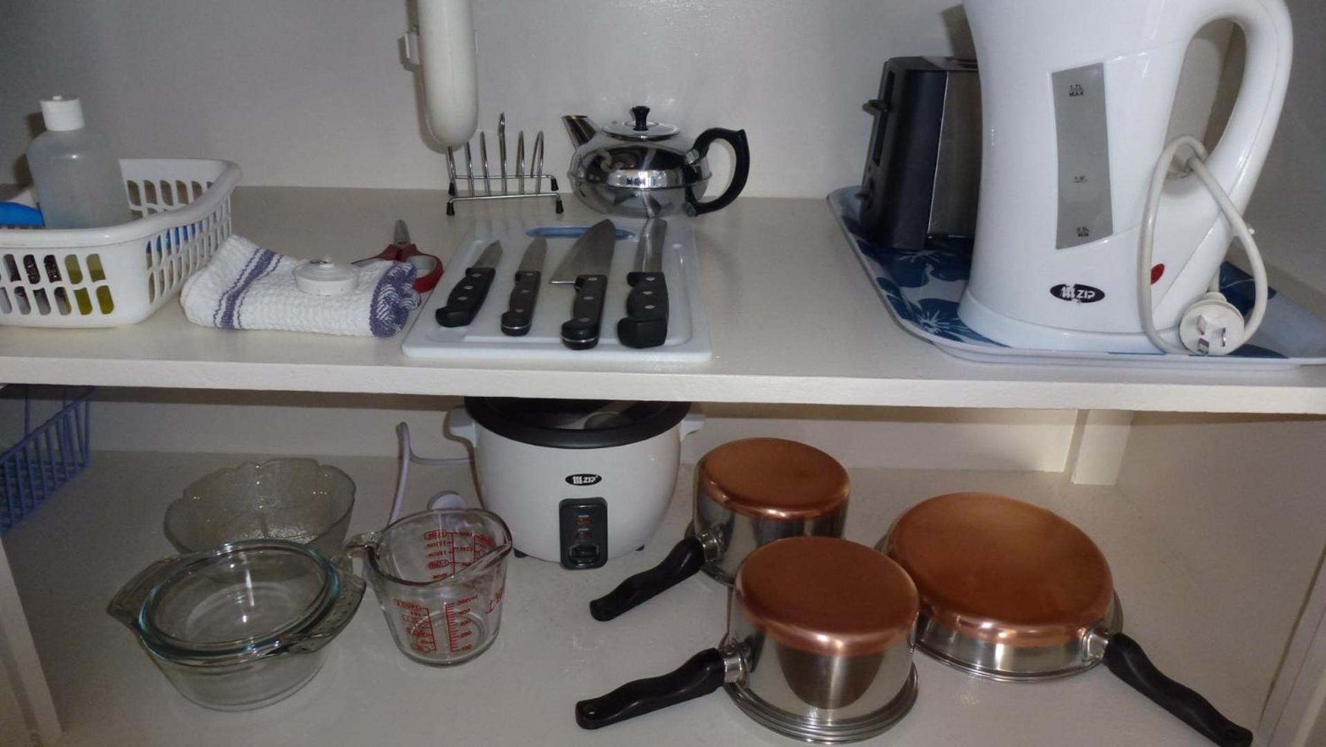 One-Bedroom Apartment photo 2