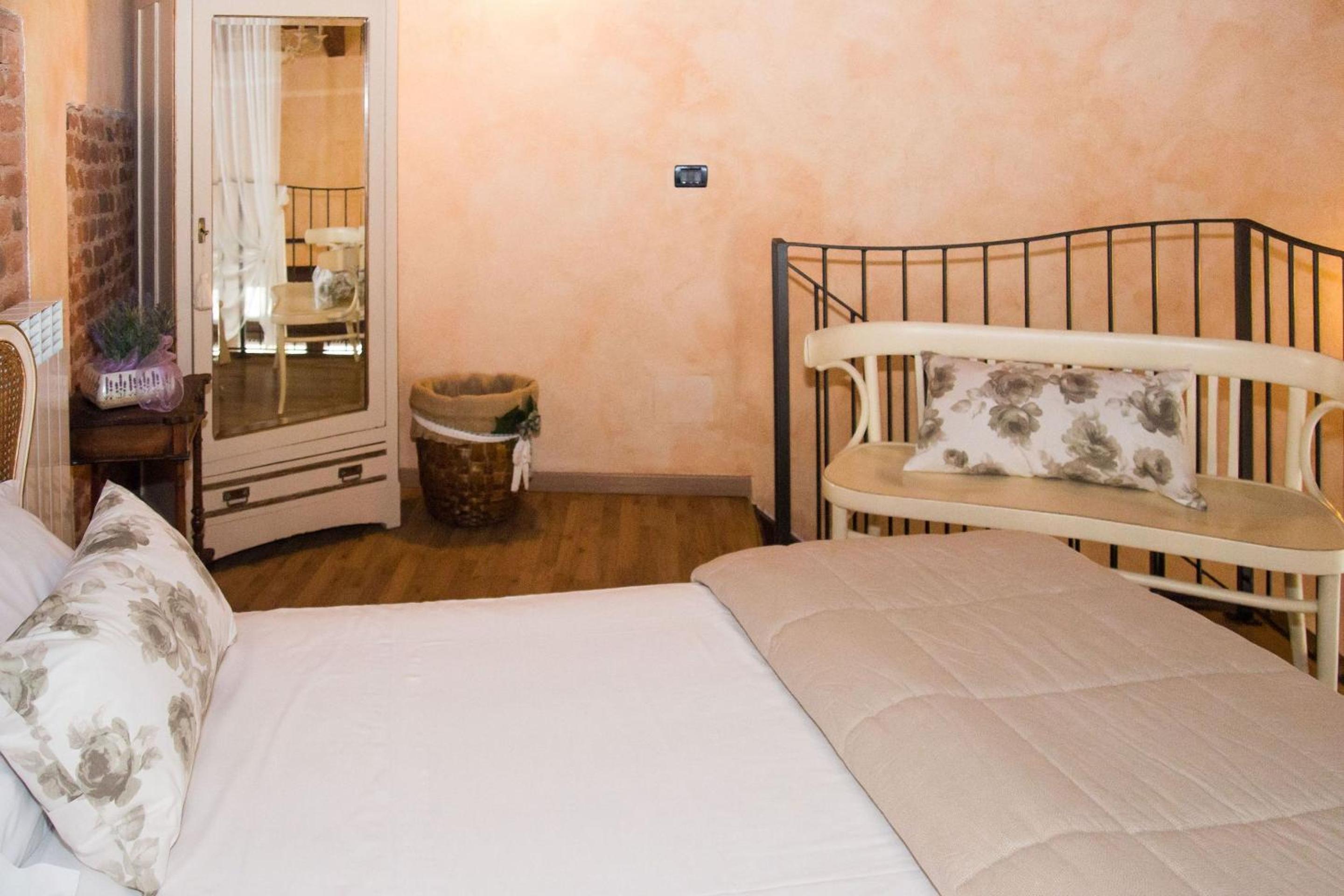 Deluxe Double Room photo 3