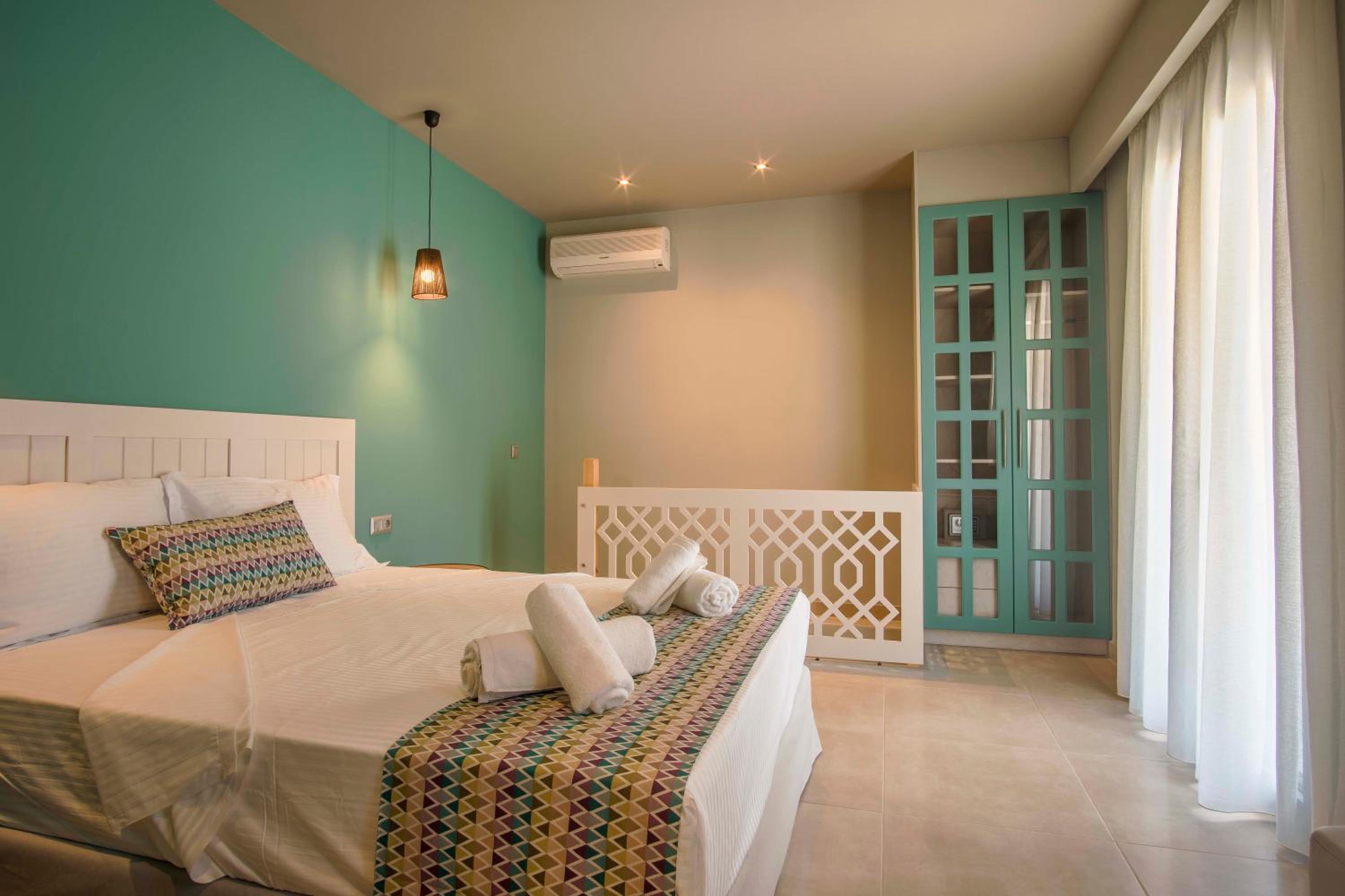 Deluxe Suite (Main building) photo 1