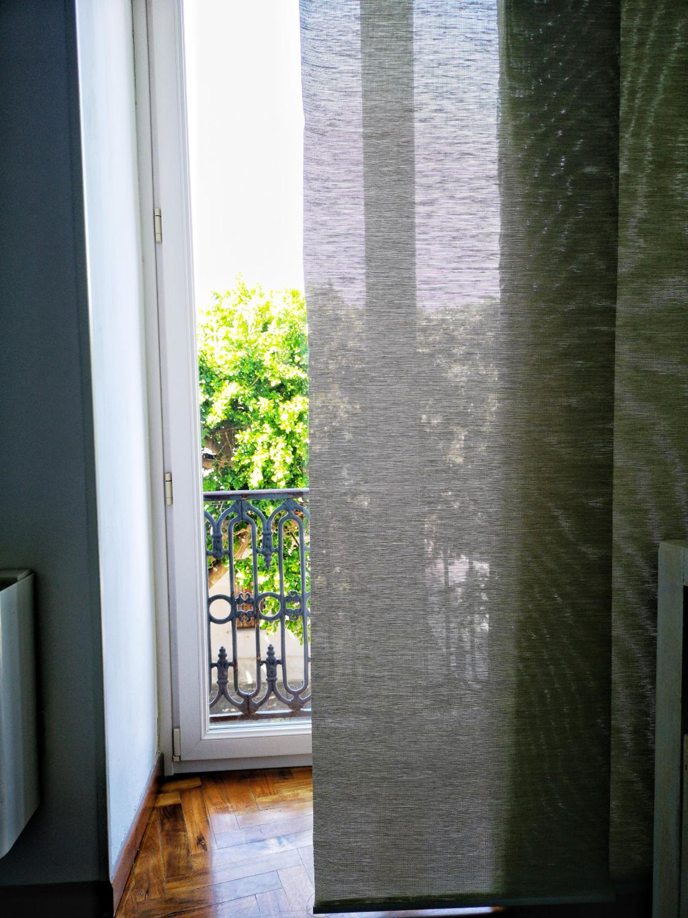Double Room with Balcony - Photo 7