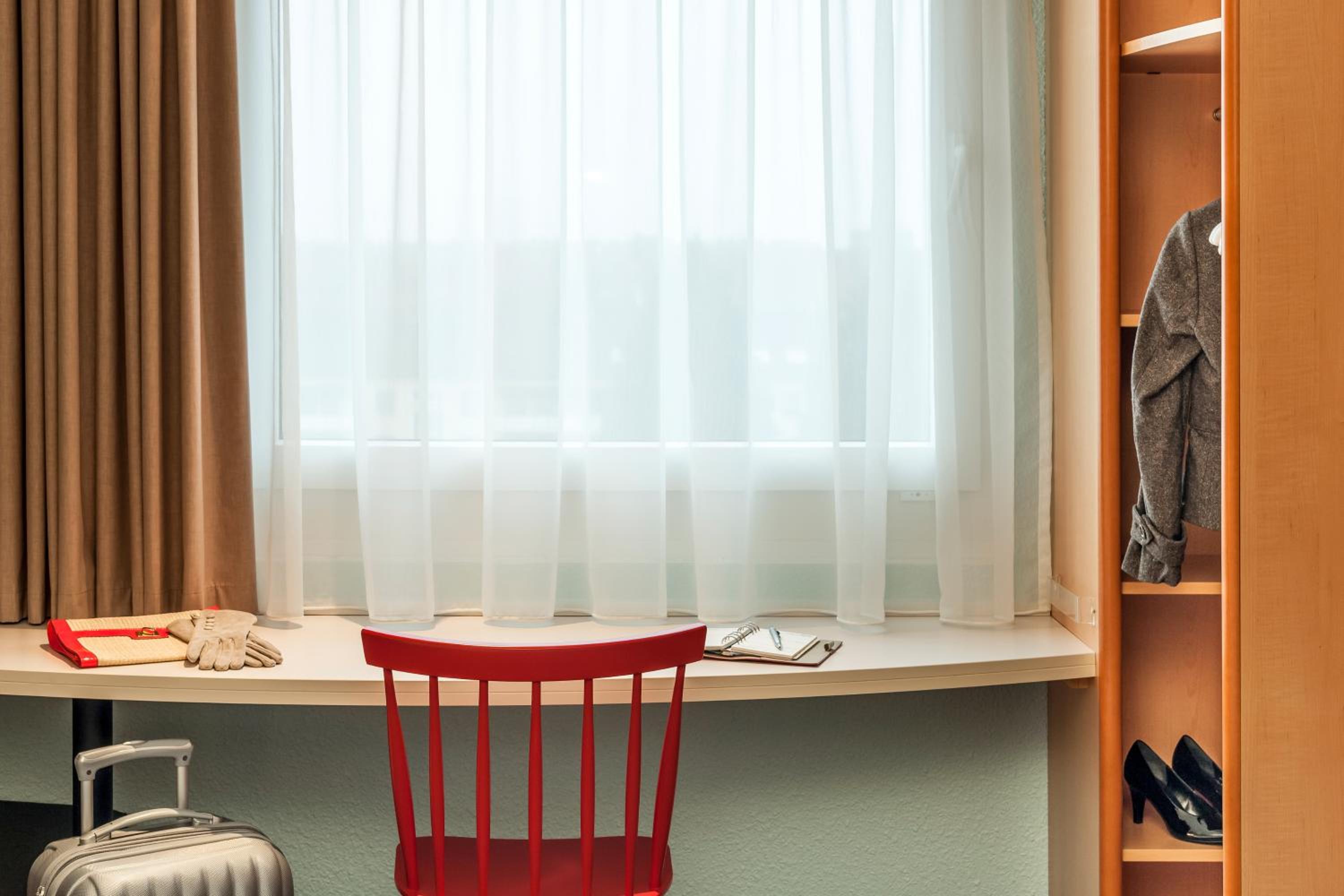 Standard Double Room - Photo 6