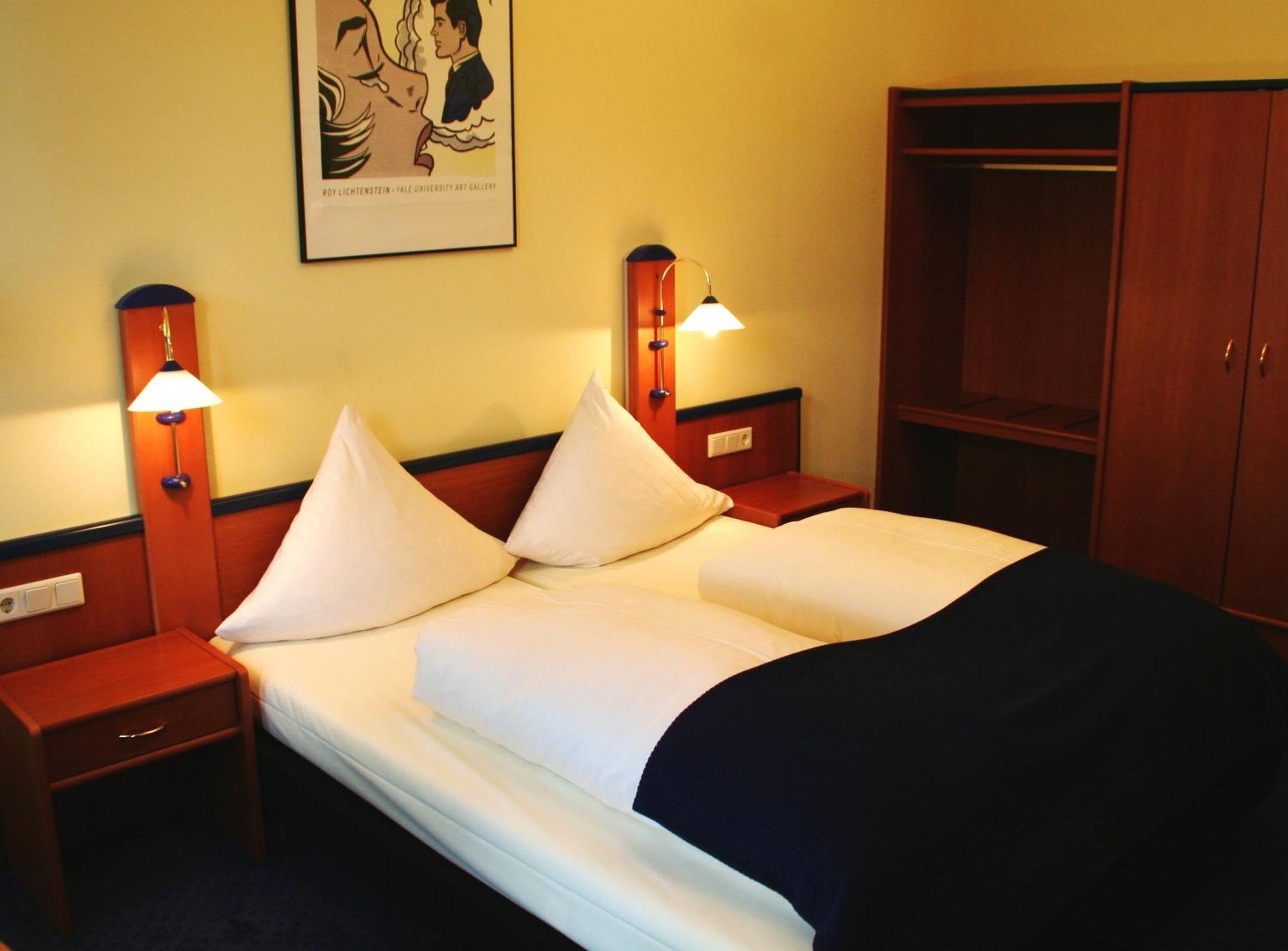 Double Room - Photo 2
