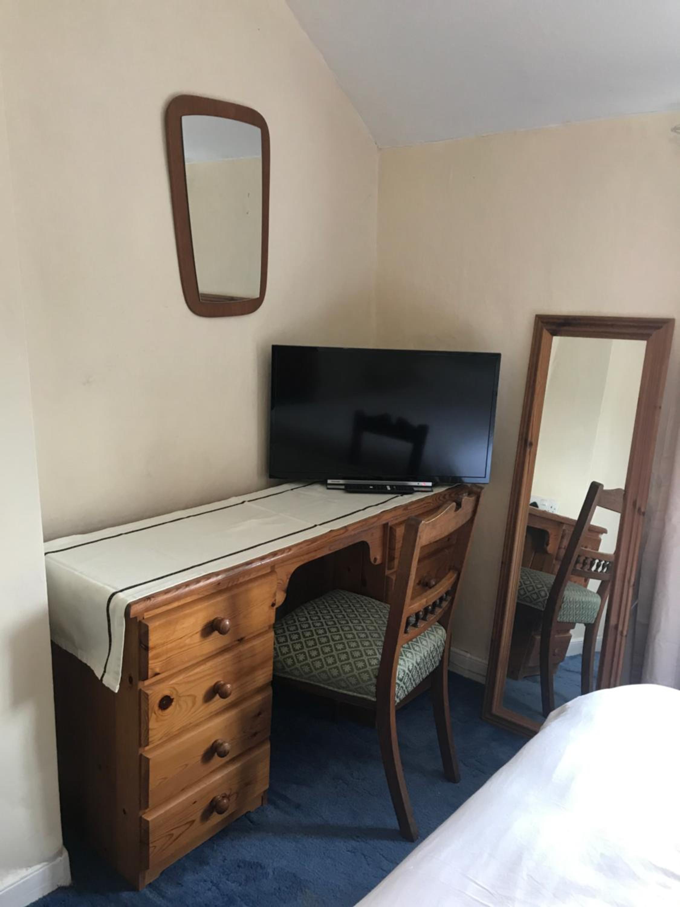 Standard Double Room with Shared Bathroom photo 1