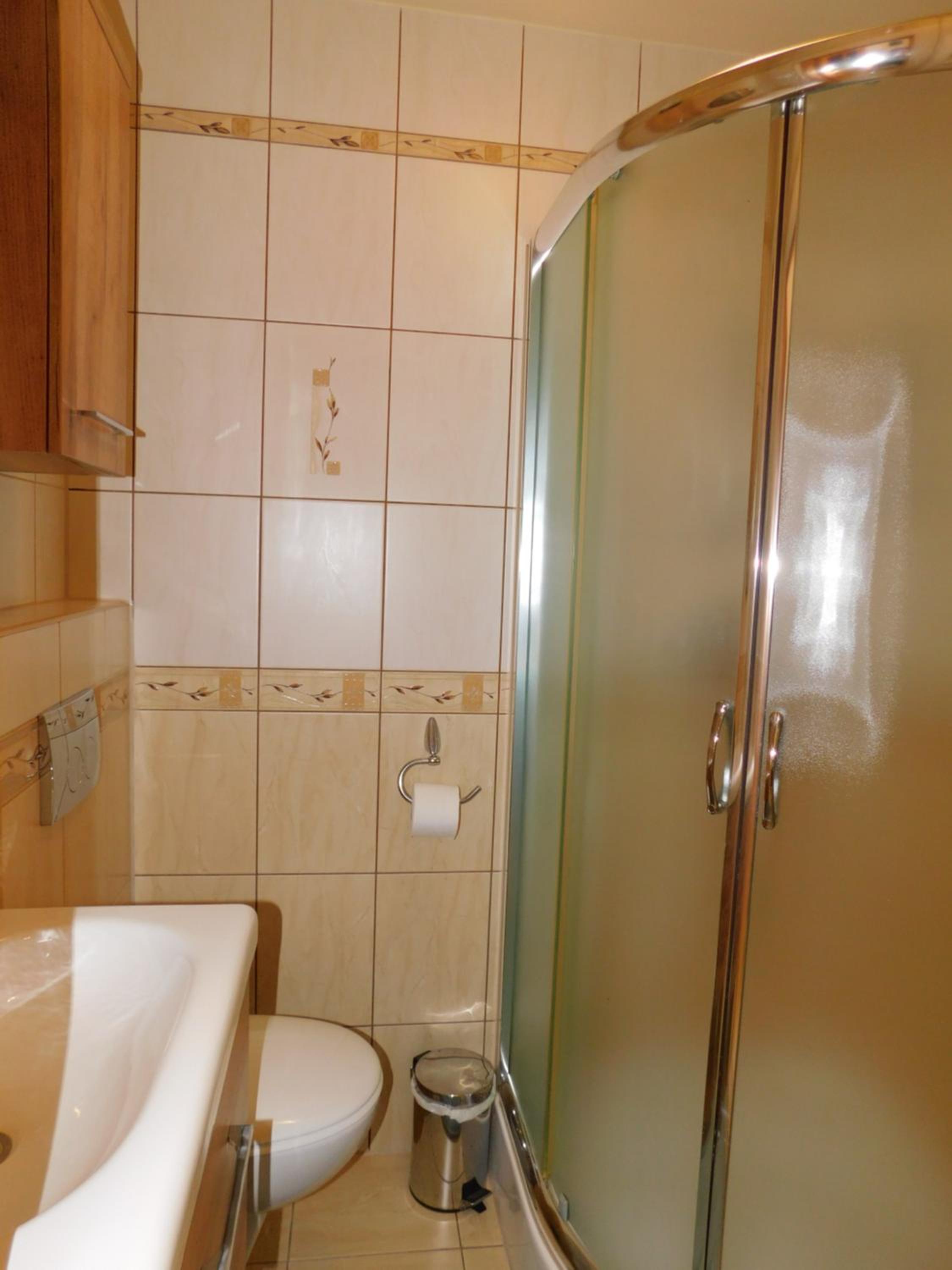 Standard Double Room with Fan - Photo 3