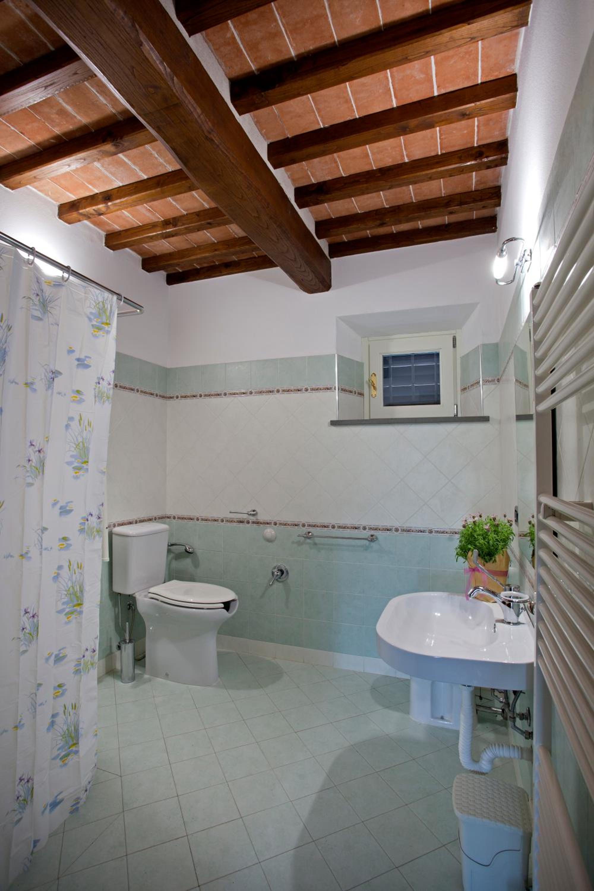 Apartment - Ground Floor photo 3