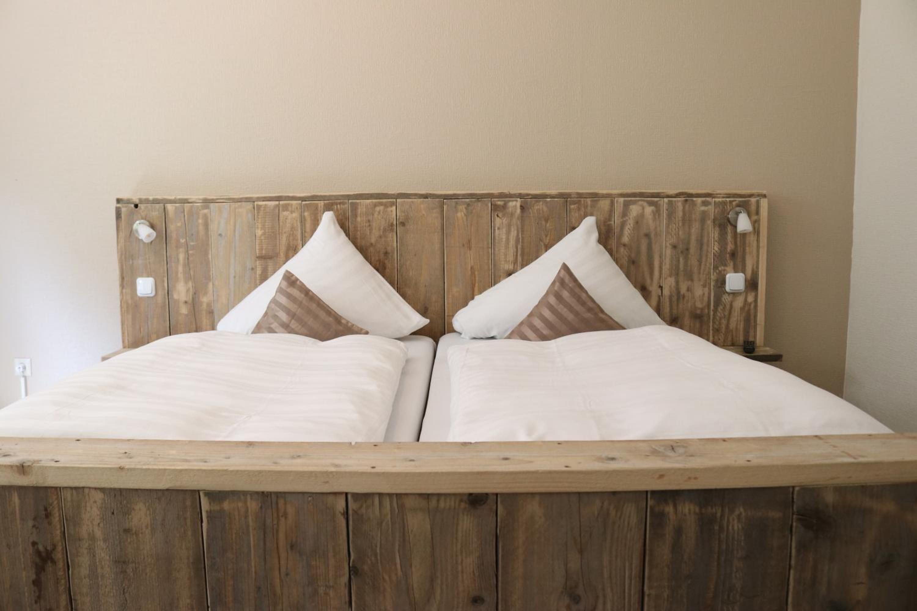 Large Double Room photo 2