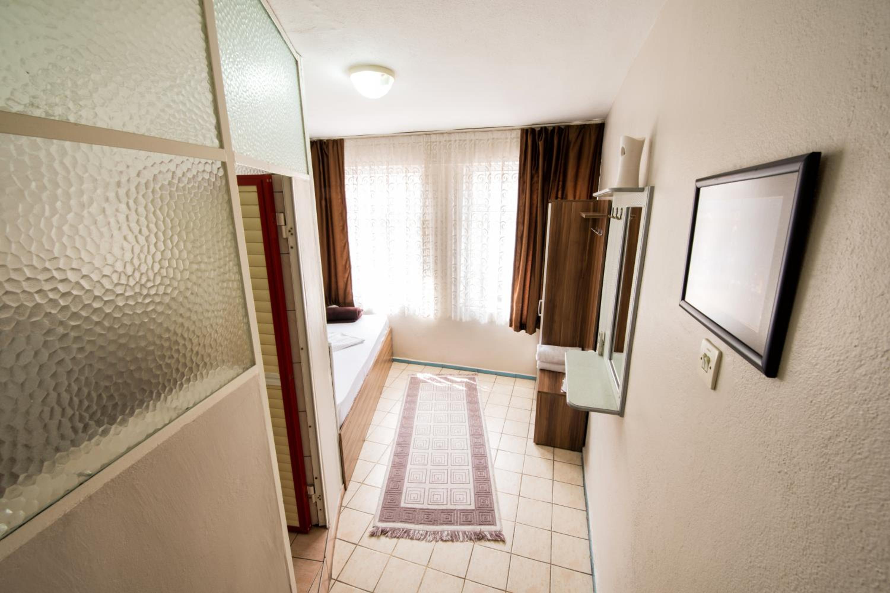 Single Room With Shower photo 1