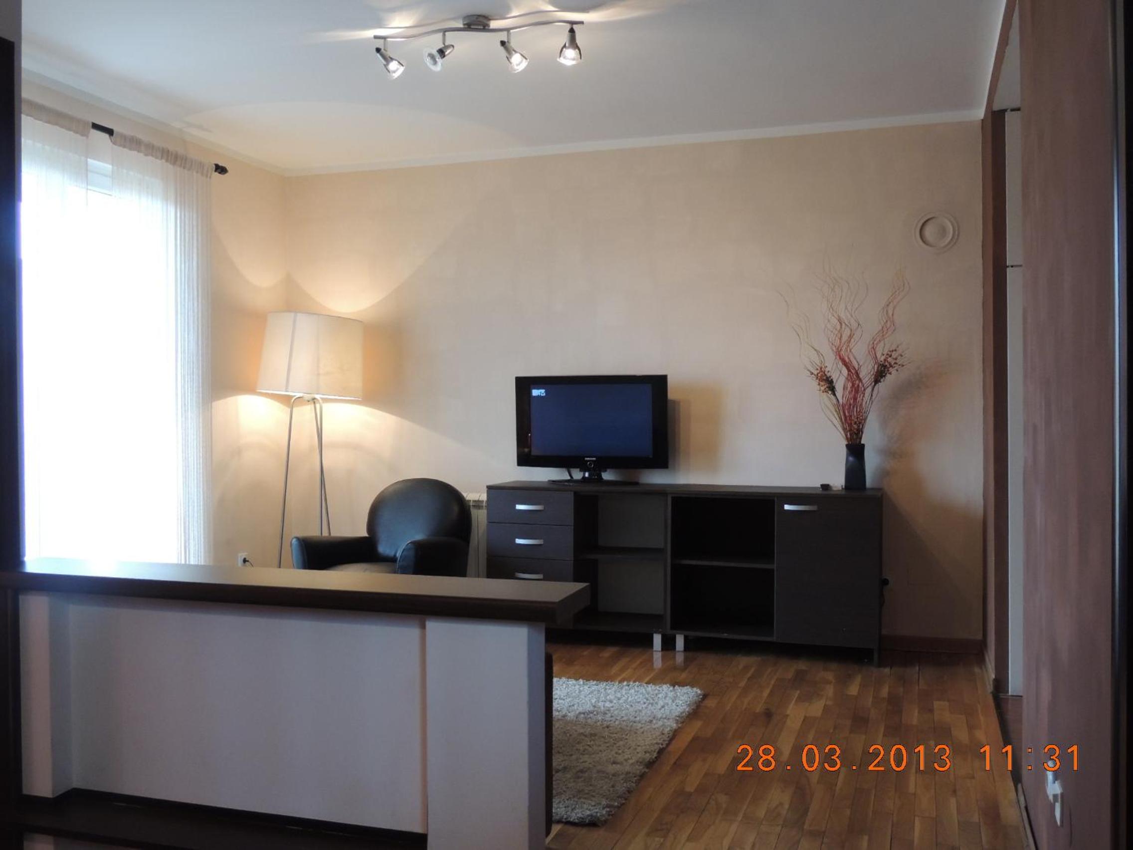 Suite with Pool View - Photo 1