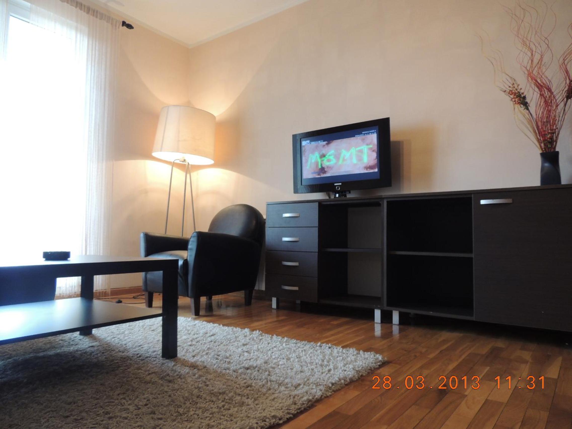 Suite with Pool View - Photo 16