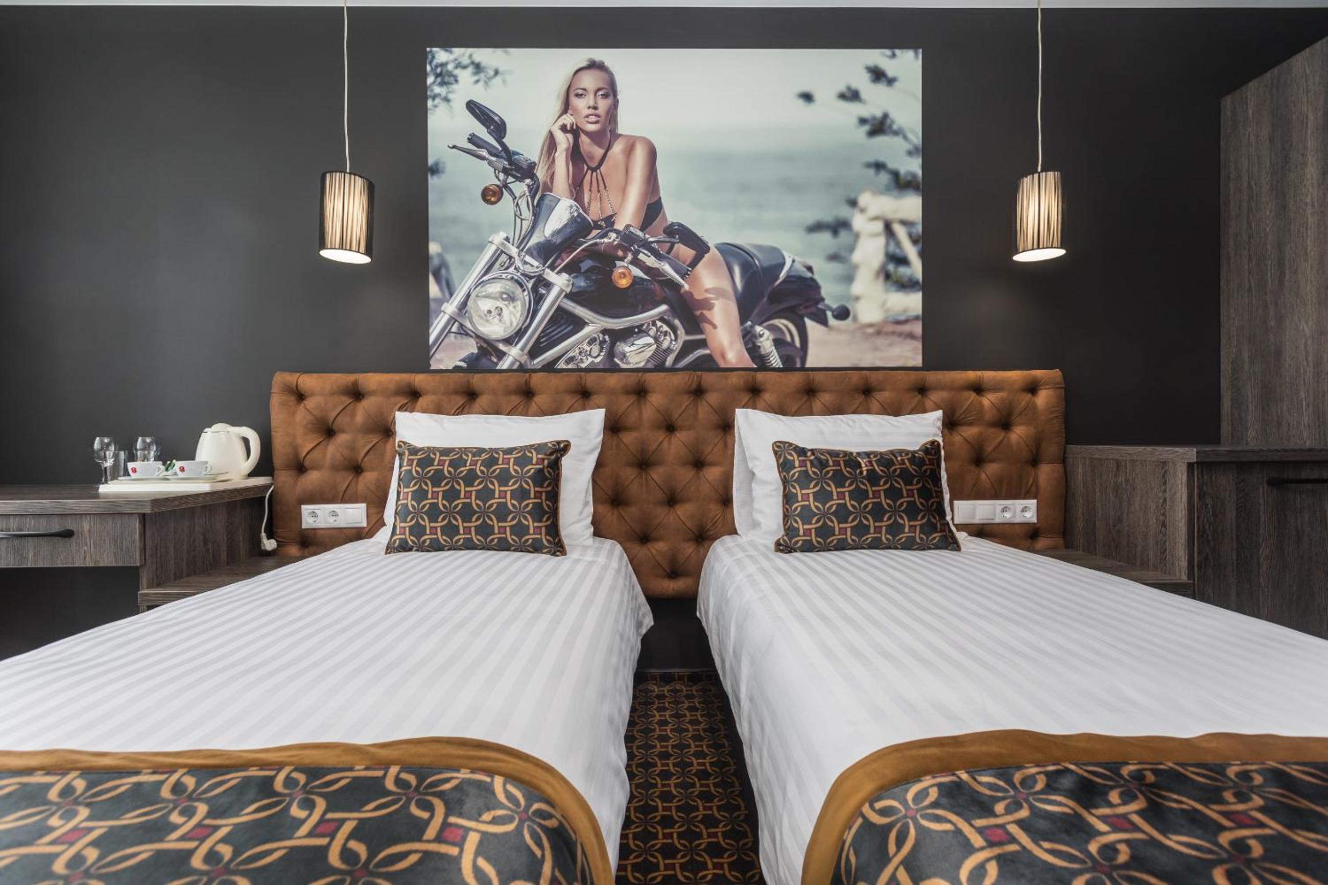 Deluxe Twin Room - Photo 1