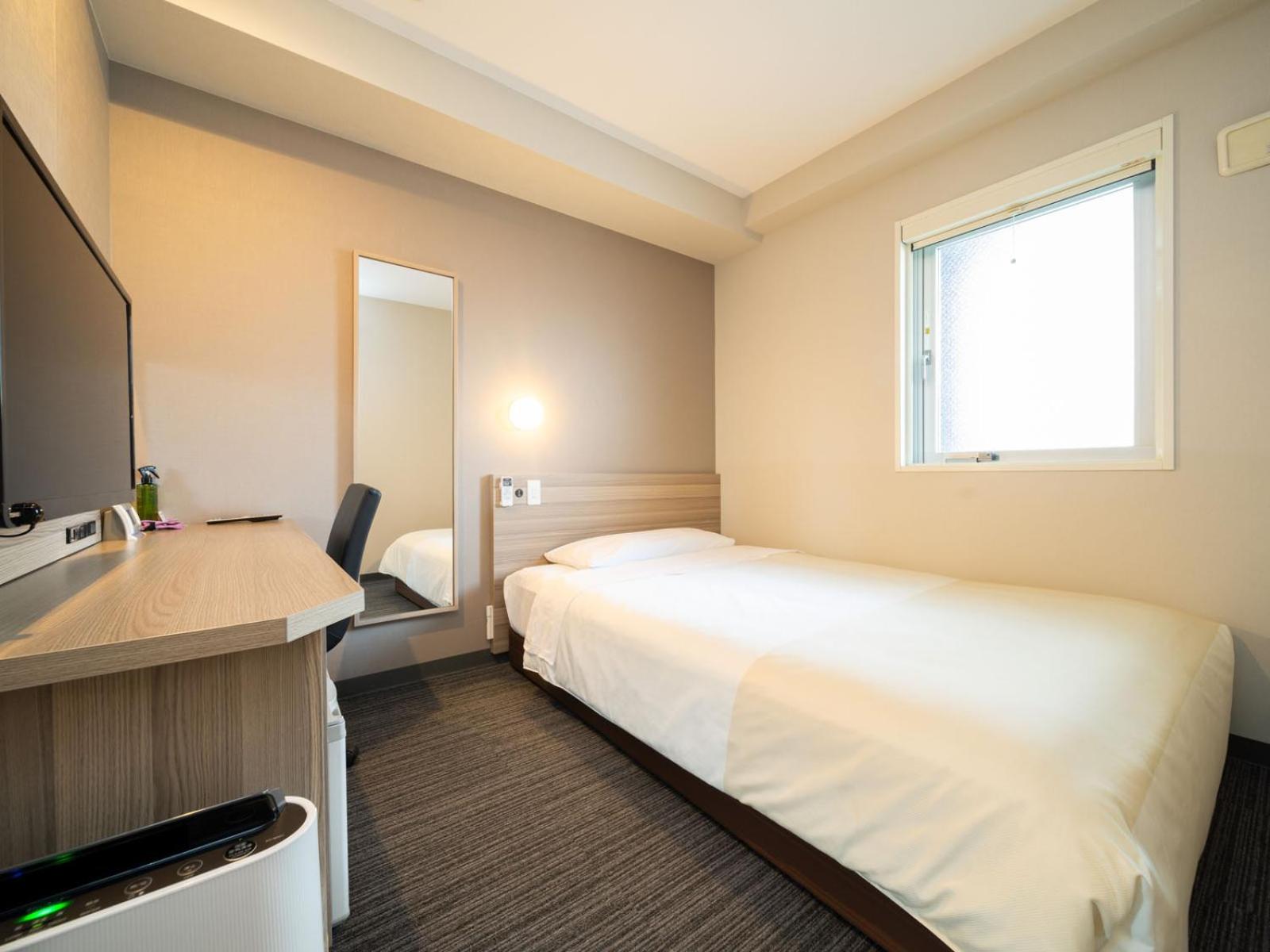 Double Room - Non-Smoking  - Photo 14