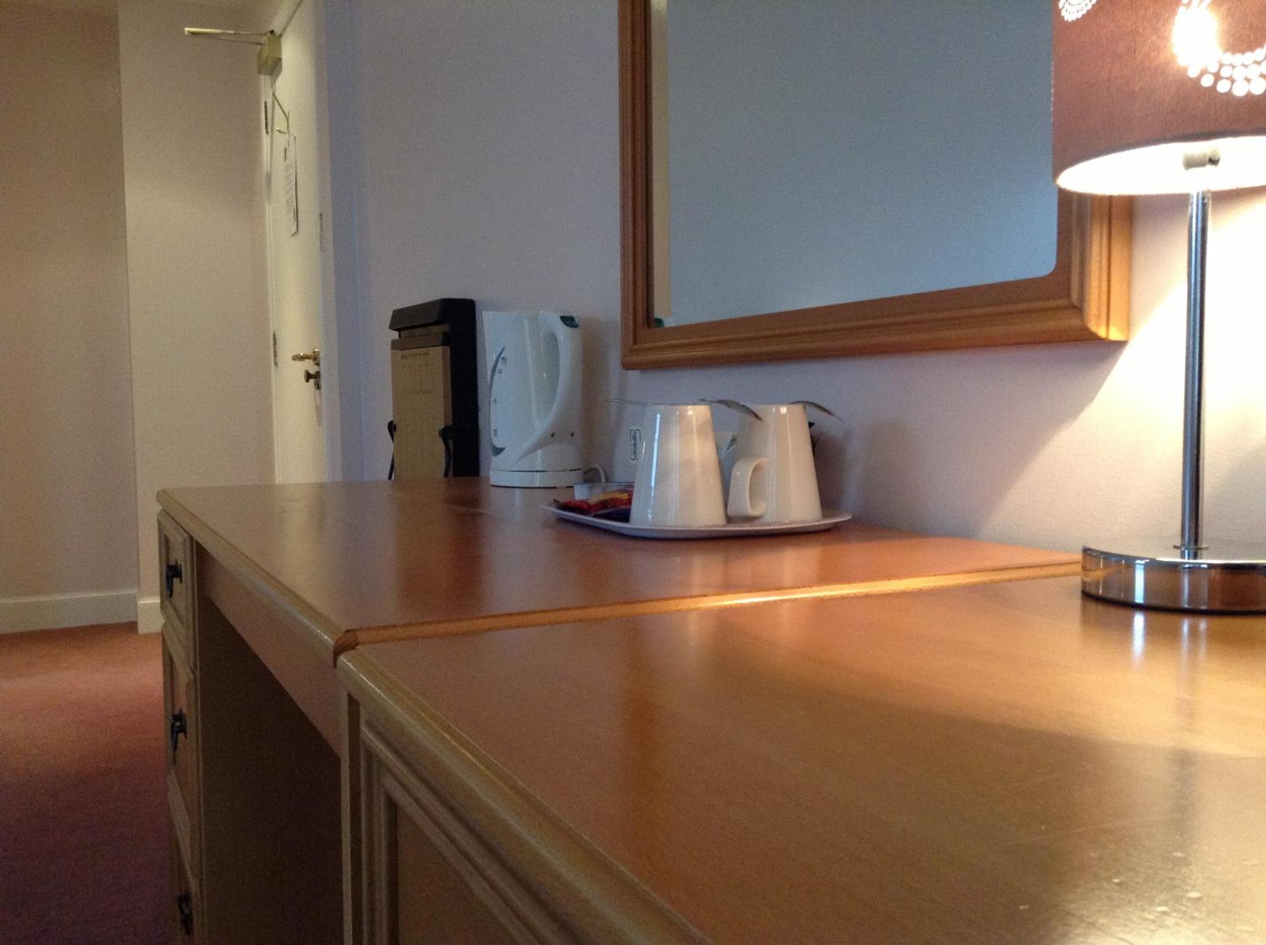 Twin Room - Photo 2