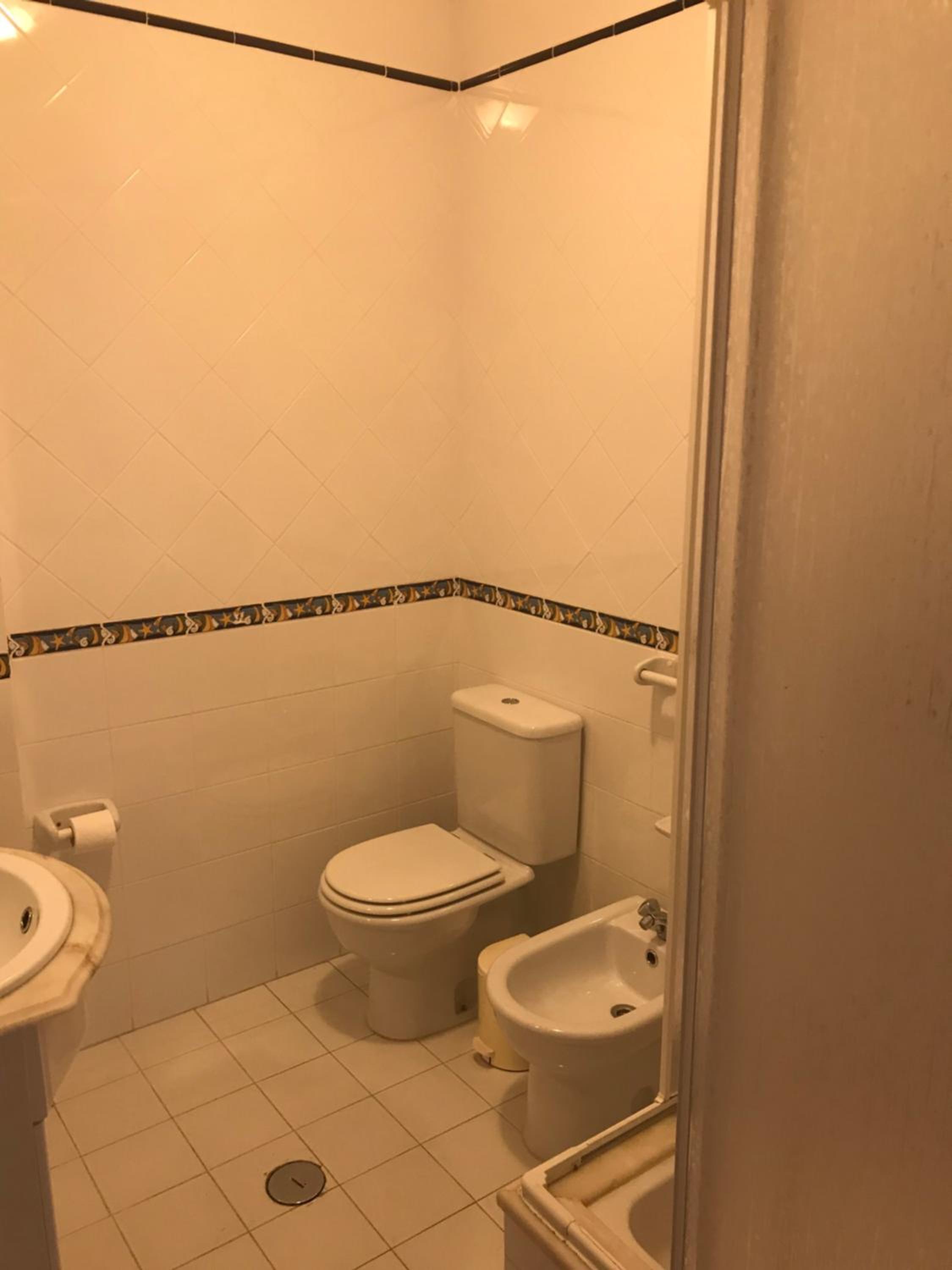 Apartment with Balcony - Photo 8
