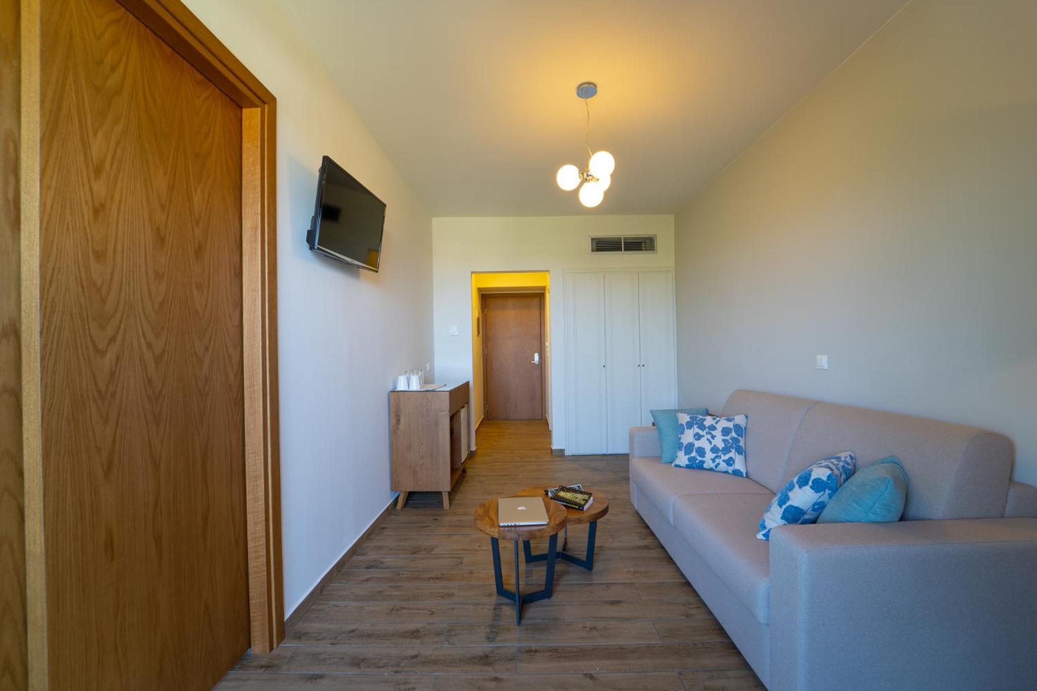 Deluxe Suite with Sea View