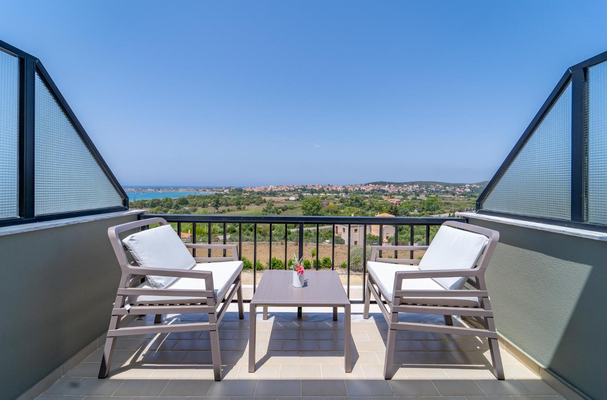 Double or Twin Room with Sea View - Photo 2