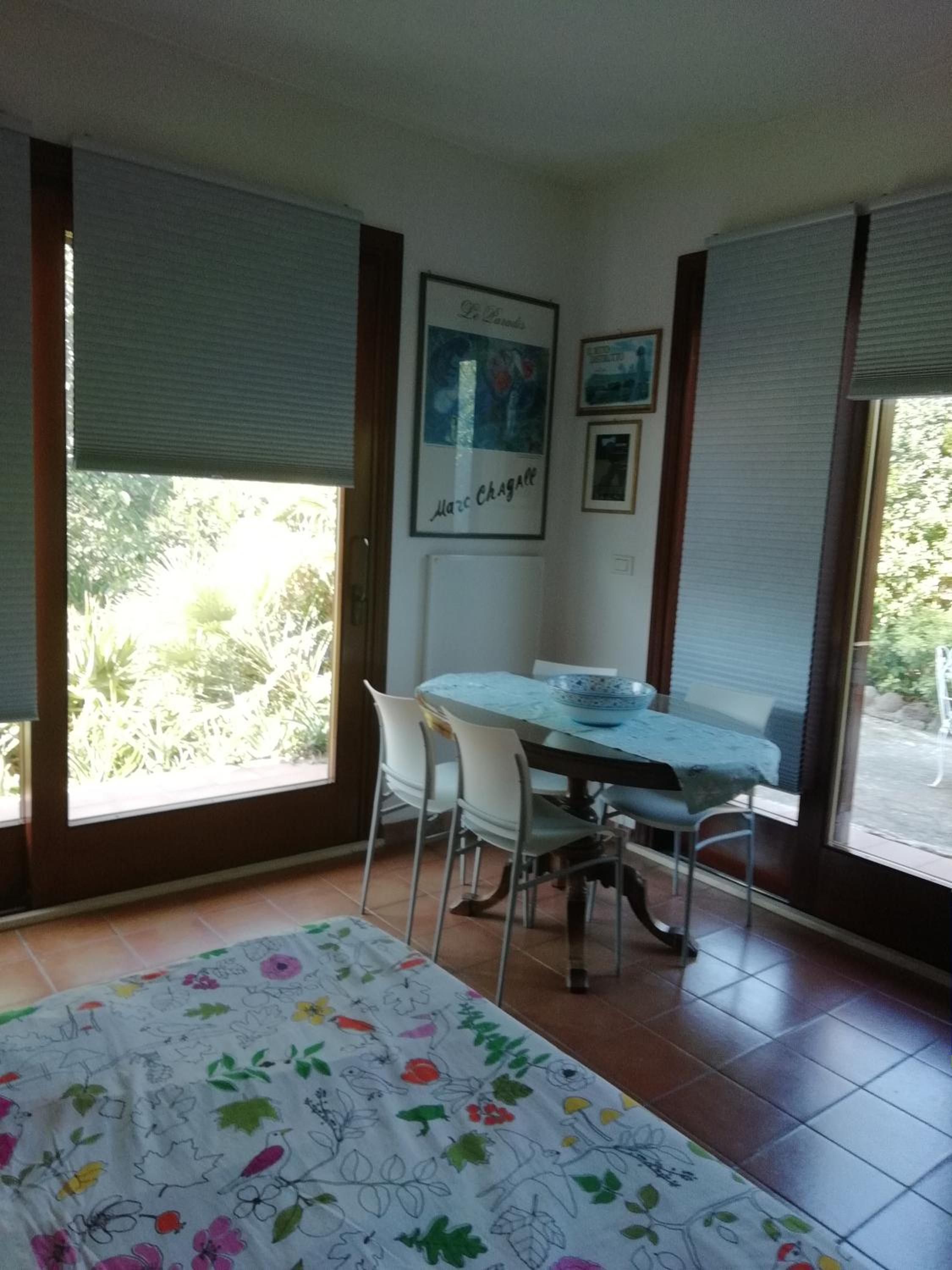 Large Double Room - Photo 17