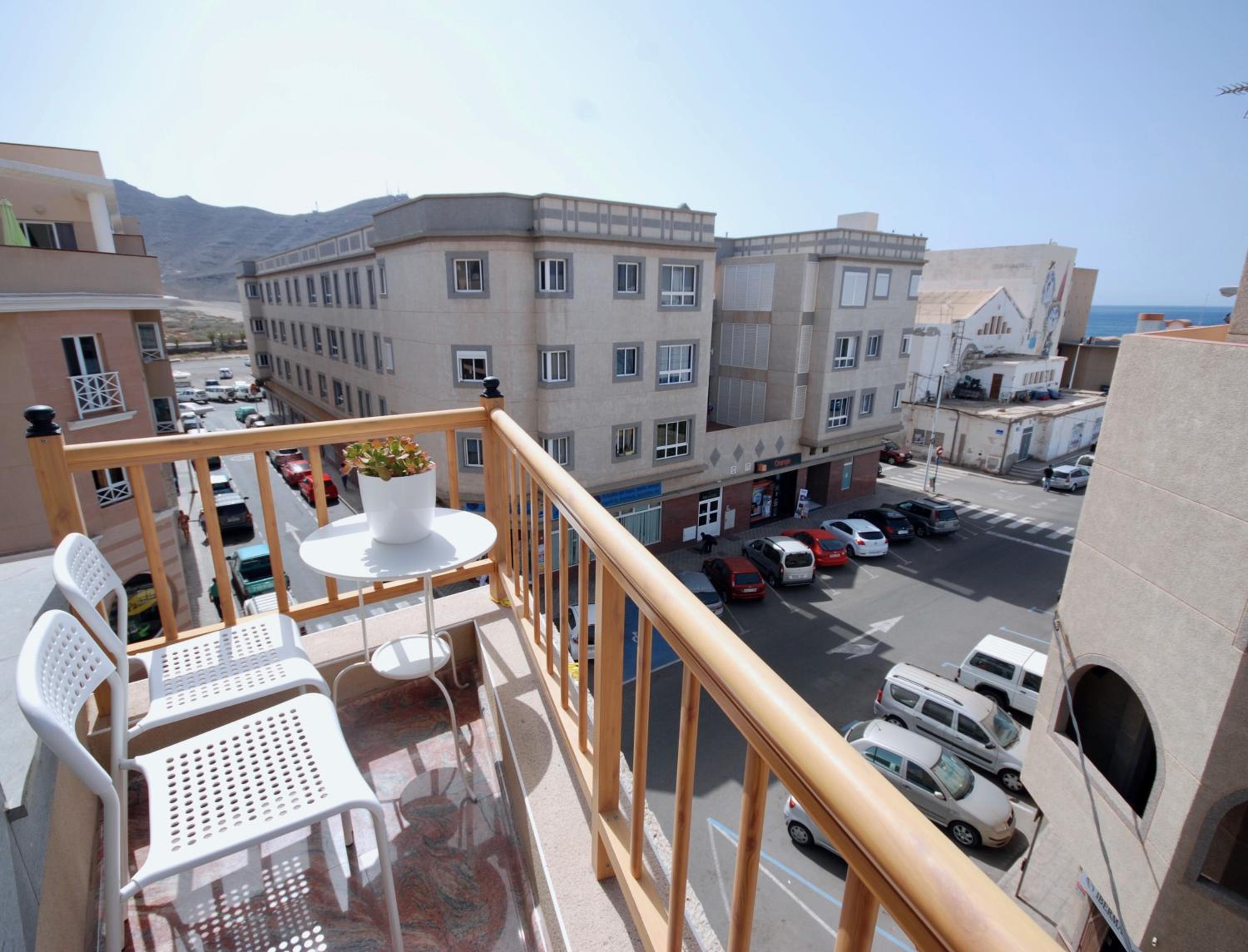 Apartment with Balcony - Photo 11