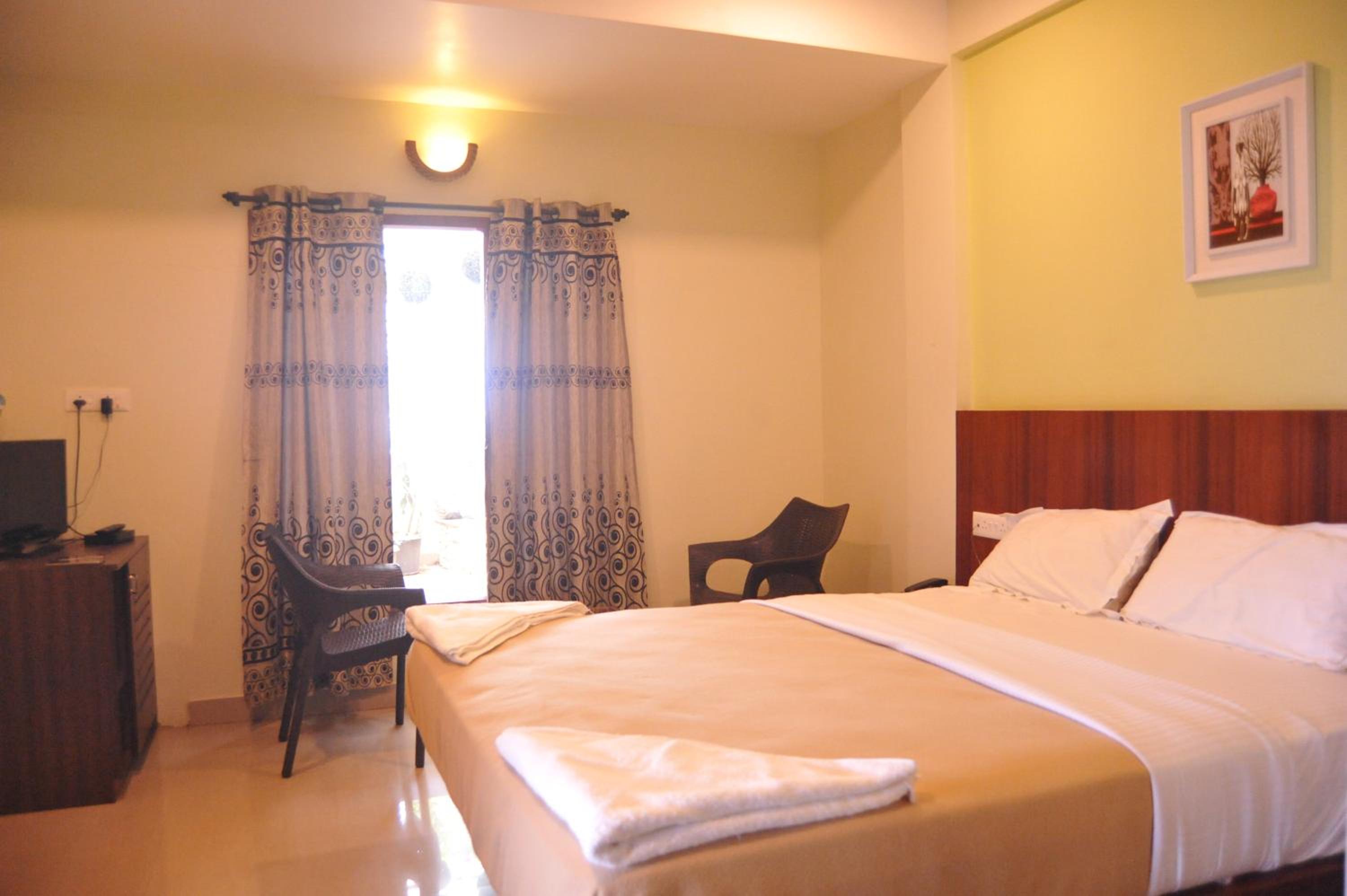 Deluxe Double Room with Sea View - Photo 4