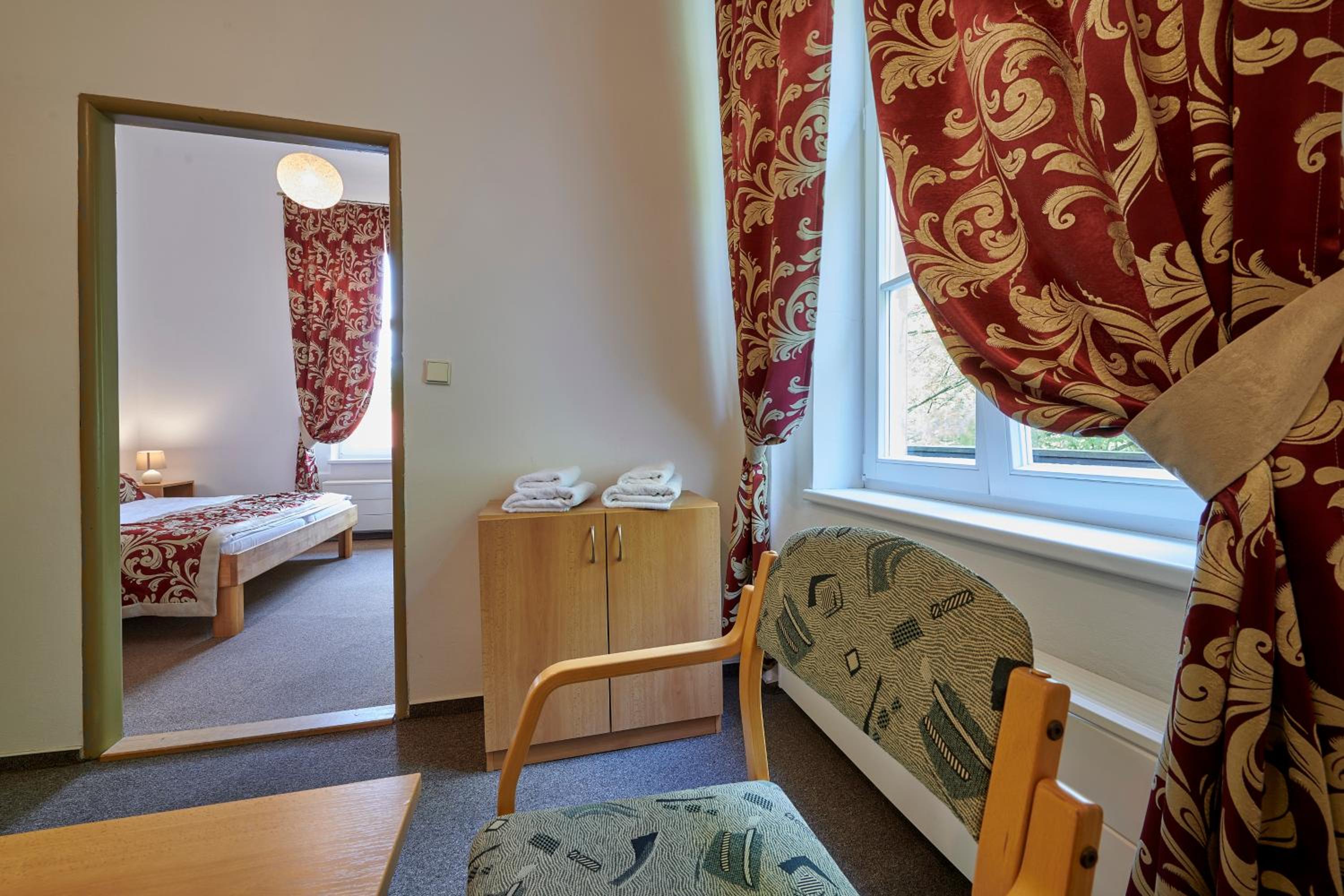 Double Room with Extra Bed photo 2