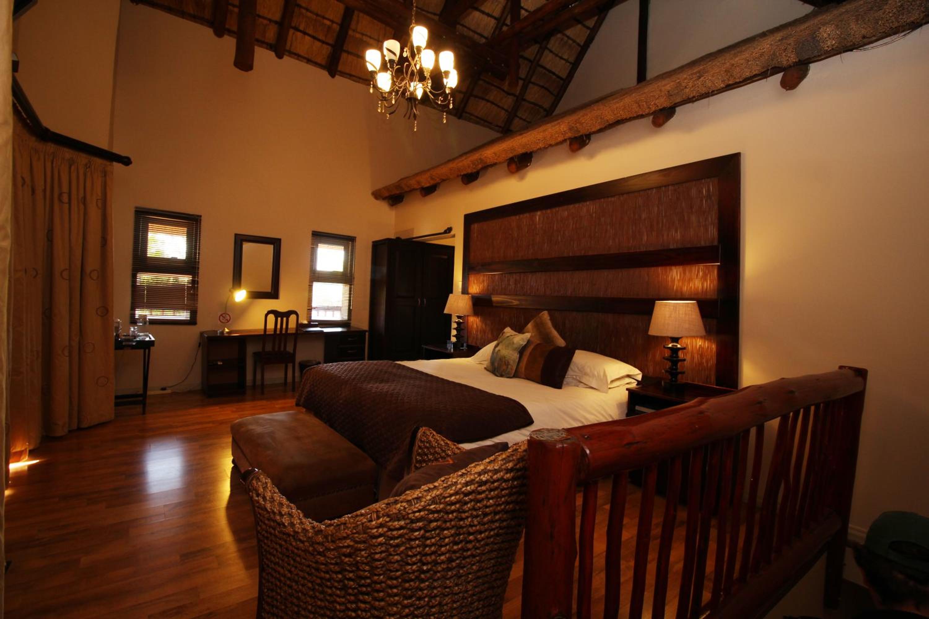 Comfort Family Room - Photo 1